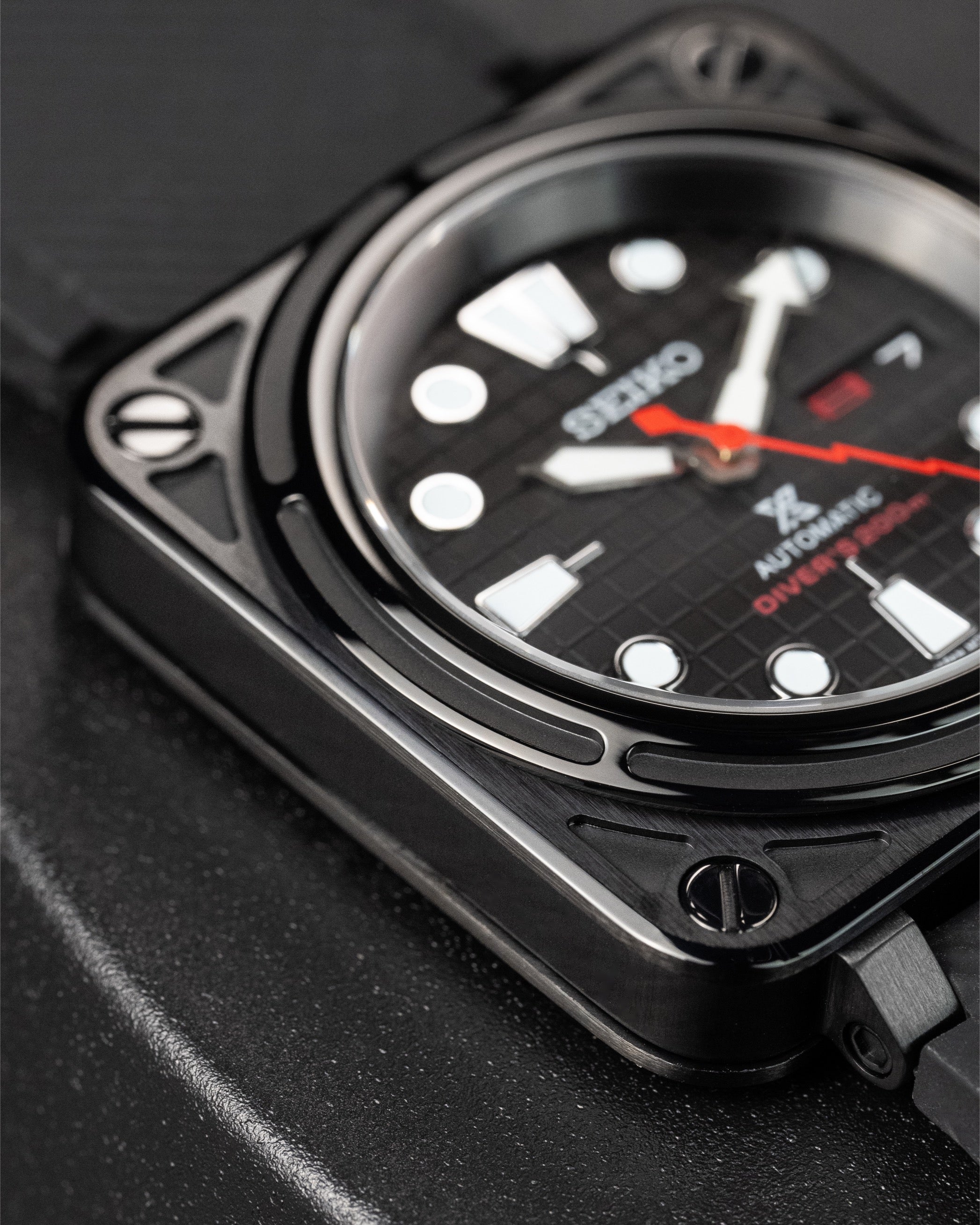 Custom Bell & Ross Seiko Mod Black Case Red Lightning Seconds Hand Waffle Dial Rubber Strap