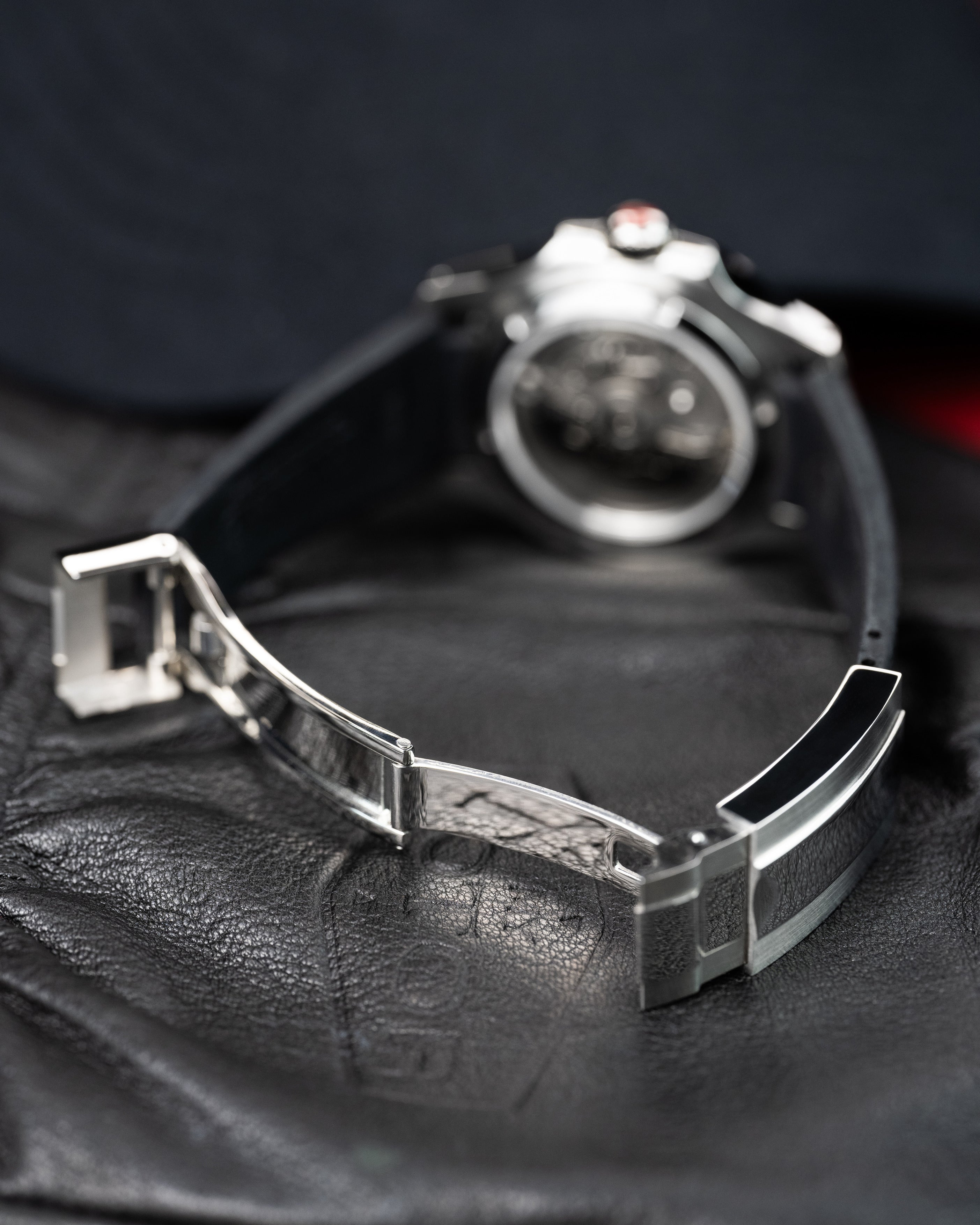 Custom Seiko 5 Mod With – Black Dial Red Minute Hand And Automatic Day Date Movement Red Chapter Ring