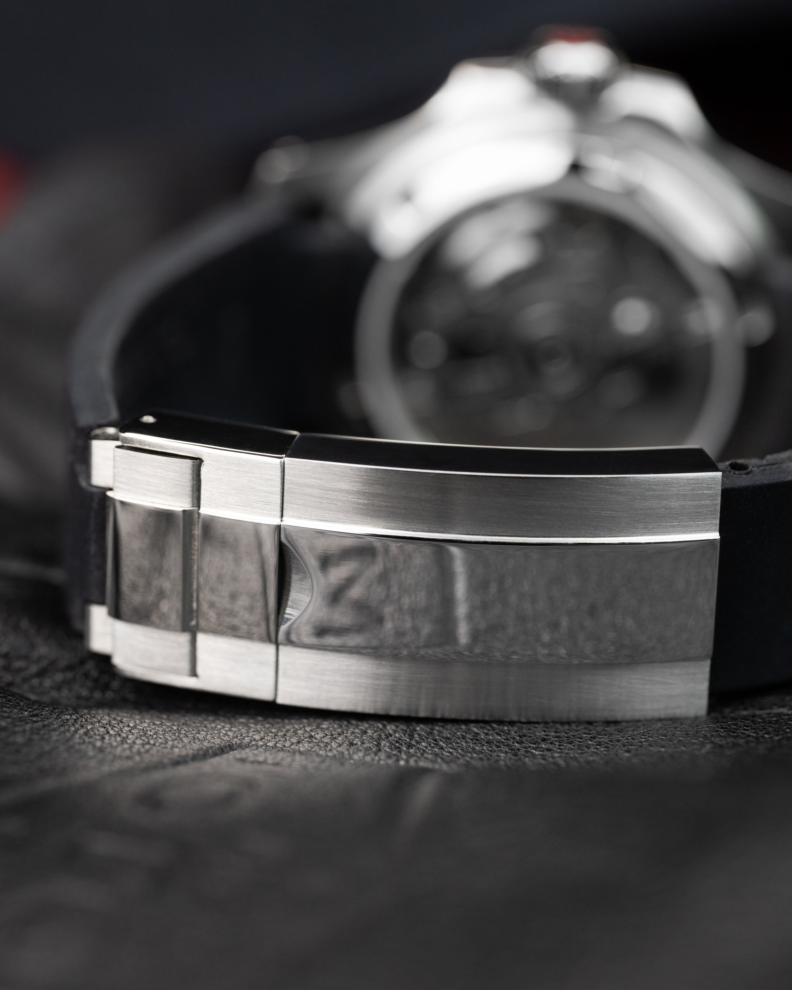 Custom Seiko 5 Mod With – Black Dial Red Minute Hand And Automatic Day Date Movement Red Chapter Ring