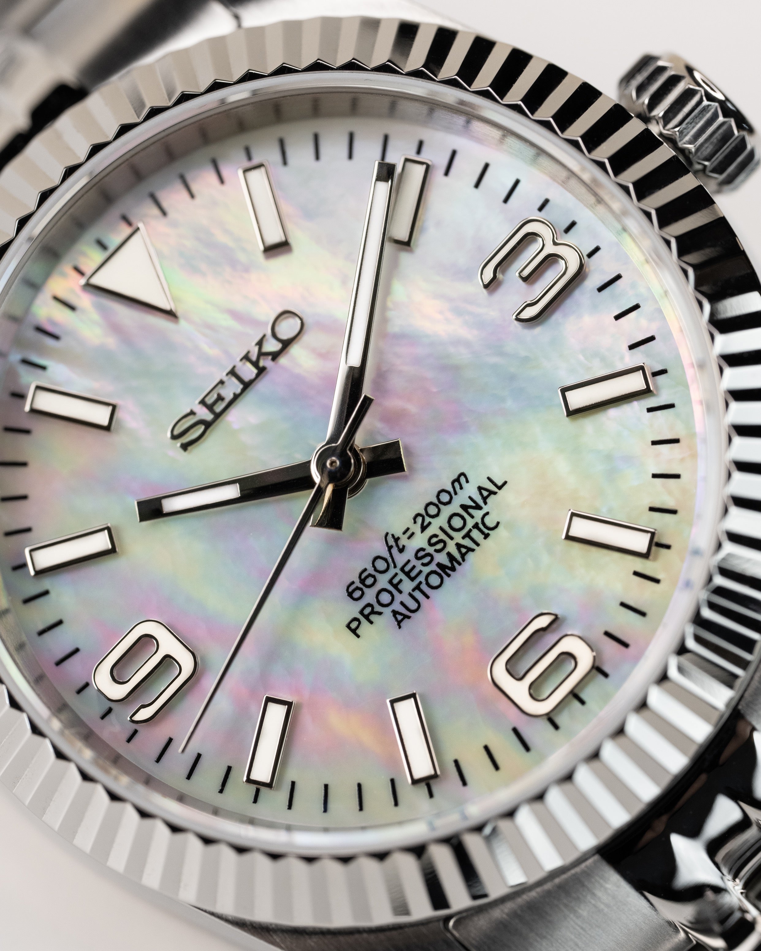 Custom Seiko Datejust – Mod With Iridescent Mother-Of-Pearl Dial Fluted Bezel And Jubilee Bracelet7