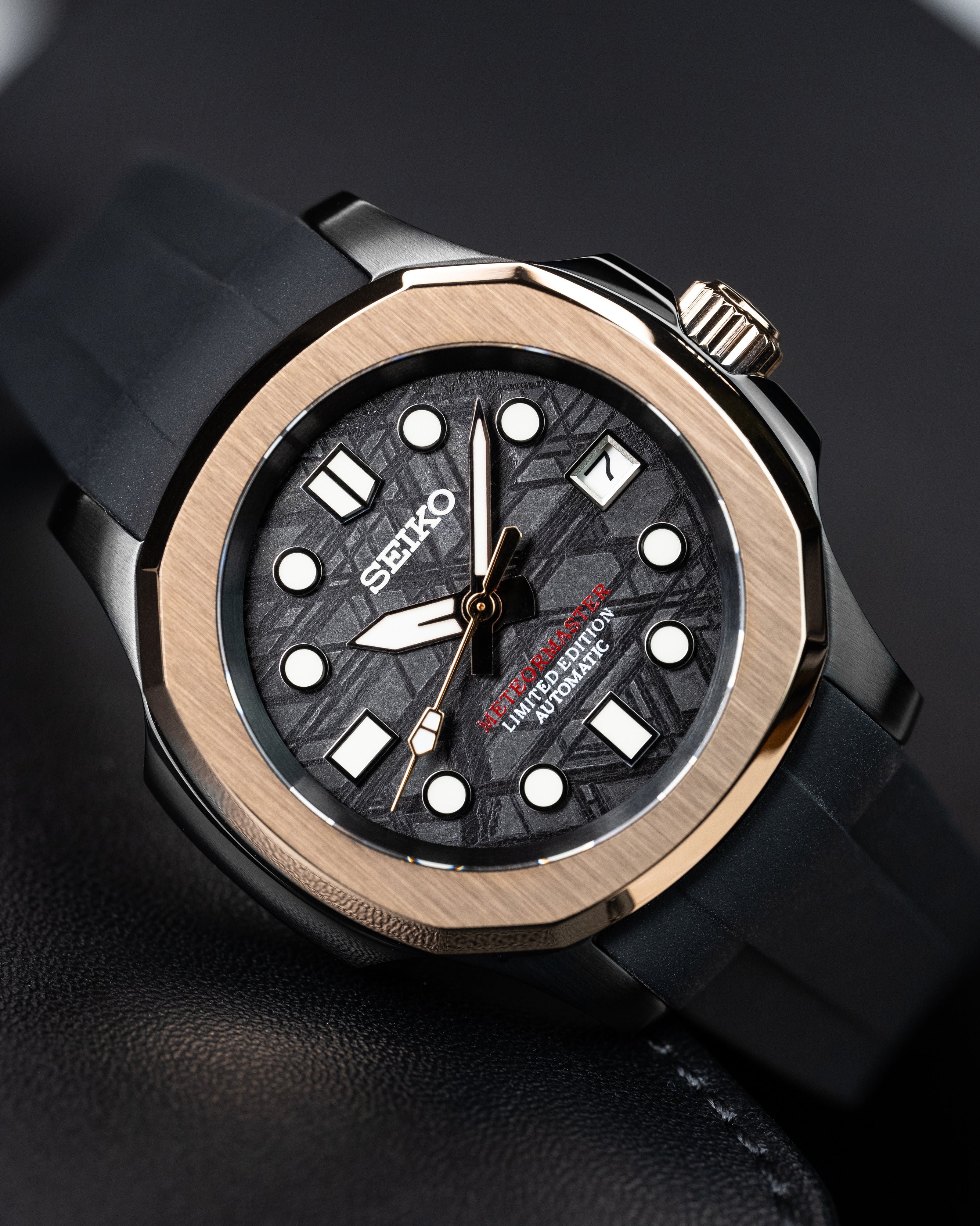 Custom Seiko Meteor – Master Limited Edition Mod With Meteorite Dial Rose Gold Bezel Black Case Rose Gold Crown Black Rubber Strap Rose Gold Clasp1