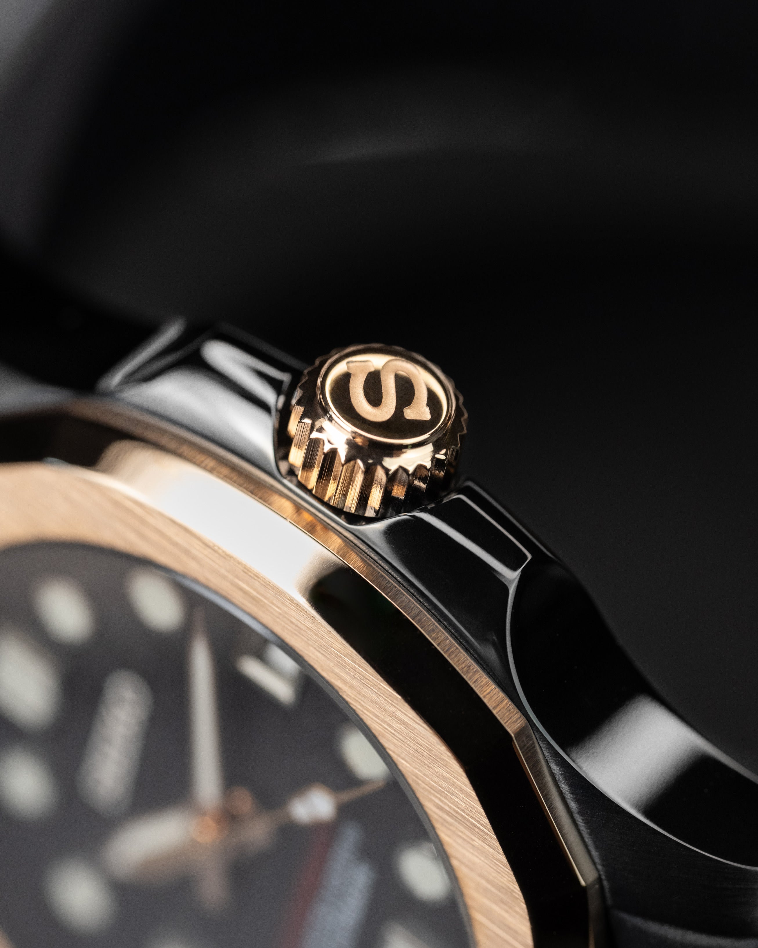 Custom Seiko Meteor – Master Limited Edition Mod With Meteorite Dial Rose Gold Bezel Black Case Rose Gold Crown Black Rubber Strap Rose Gold Clasp5