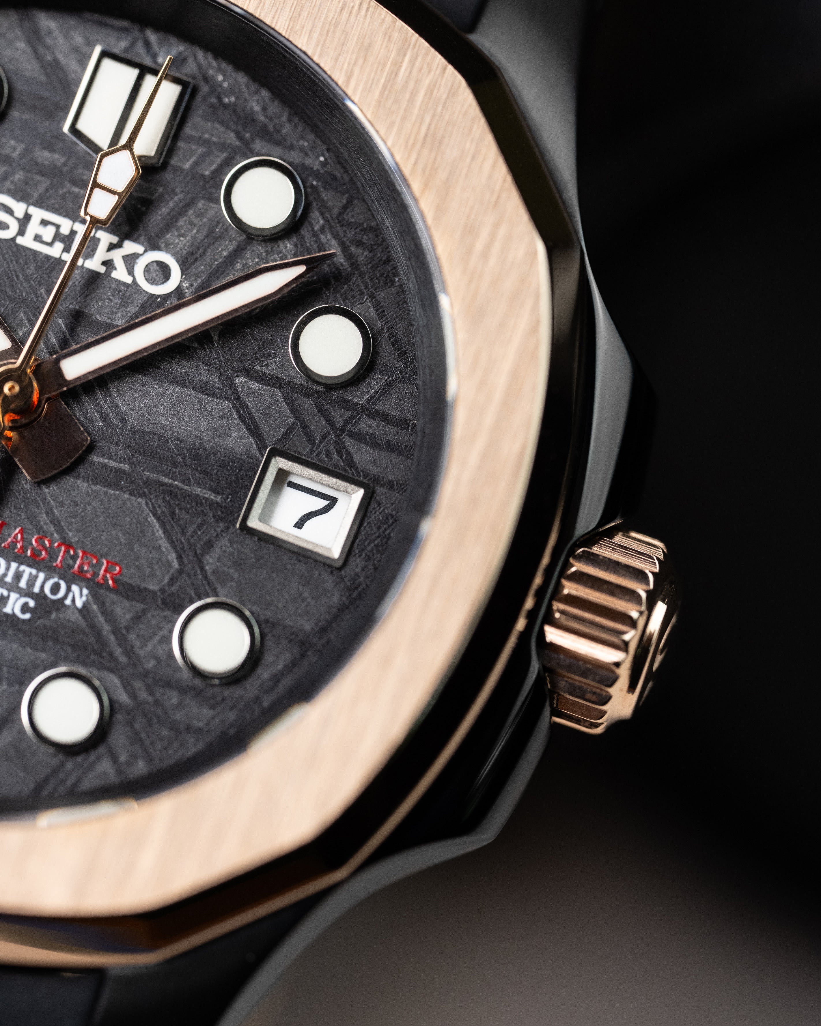 Custom Seiko Meteor – Master Limited Edition Mod With Meteorite Dial Rose Gold Bezel Black Case Rose Gold Crown Black Rubber Strap Rose Gold Clasp6