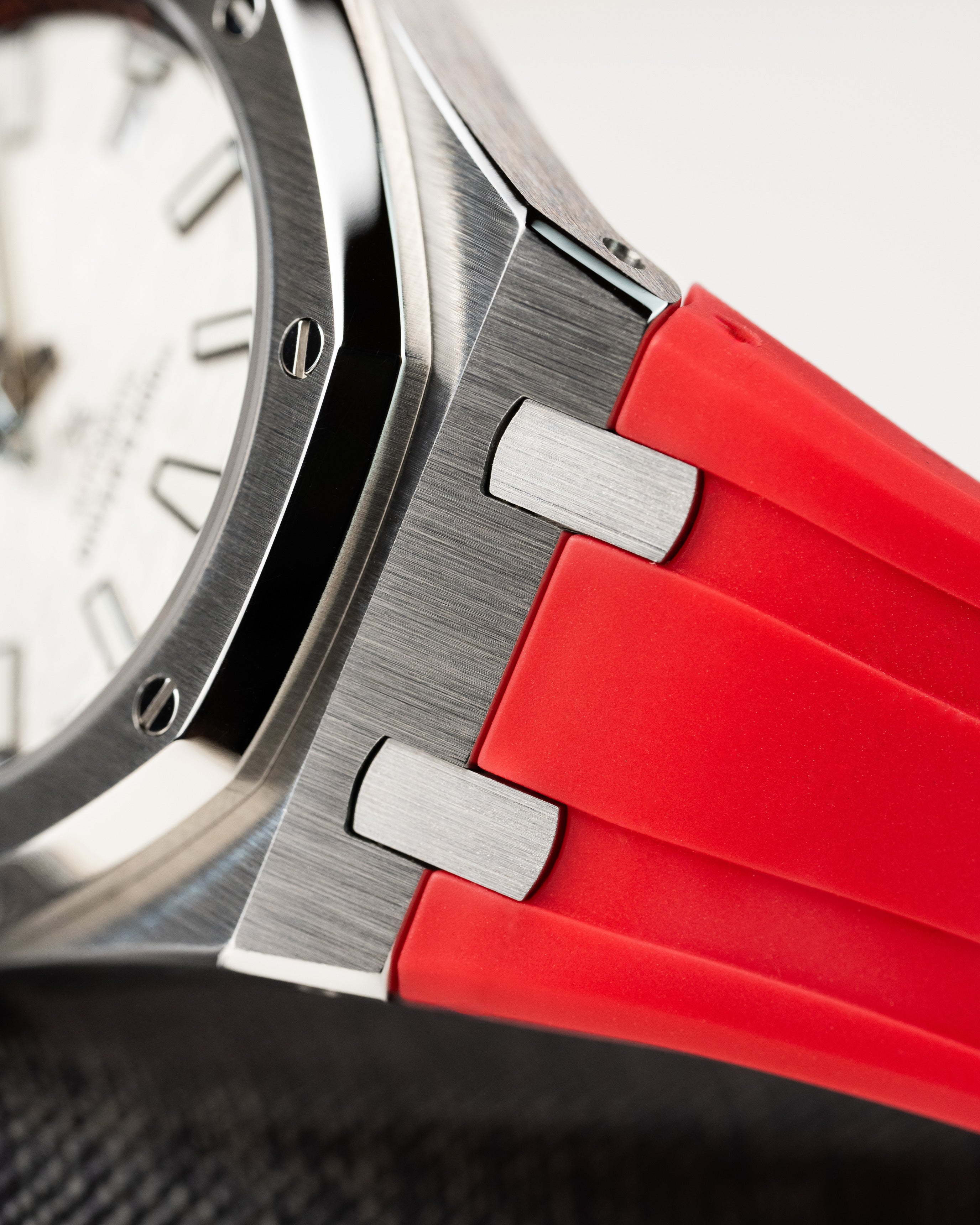 Custom Seiko Mod – AP Royal Oak Wave White Textured Dial Red Rubber Strap Brushed Steel Octagonal Case Red Rubber Strap