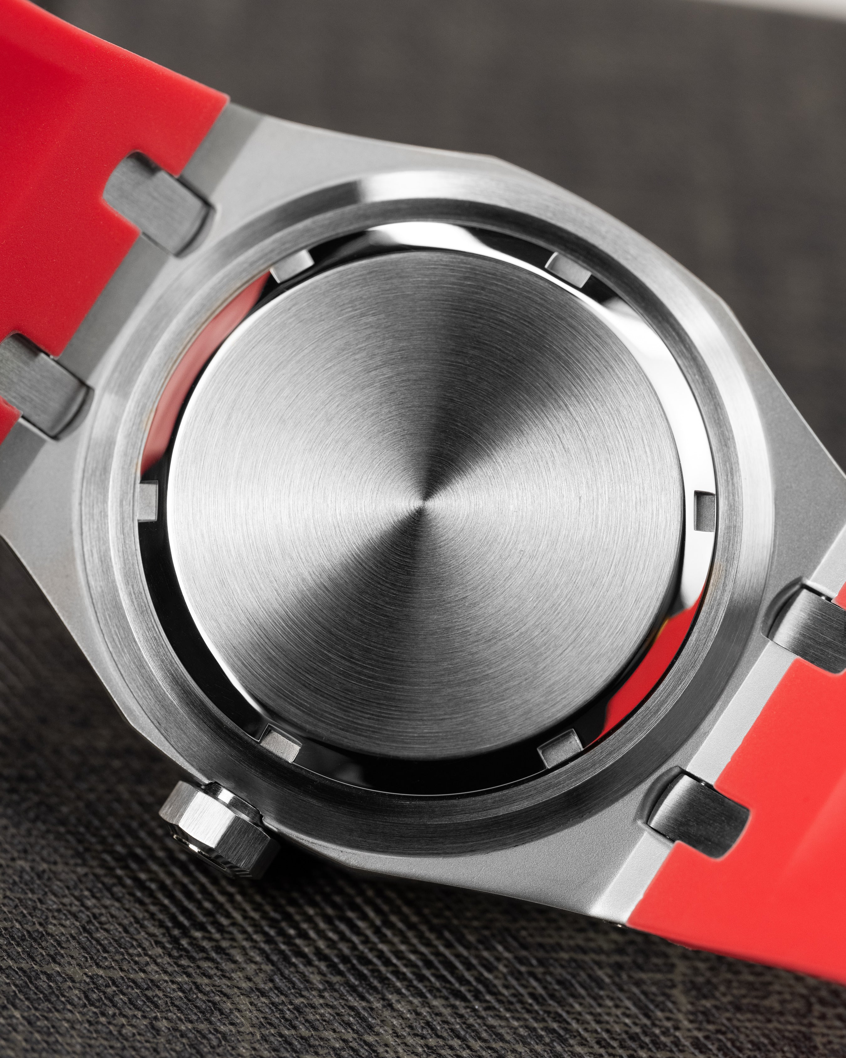 Custom Seiko Mod – AP Royal Oak Wave White Textured Dial Red Rubber Strap Brushed Steel Octagonal Case Red Rubber Strap
