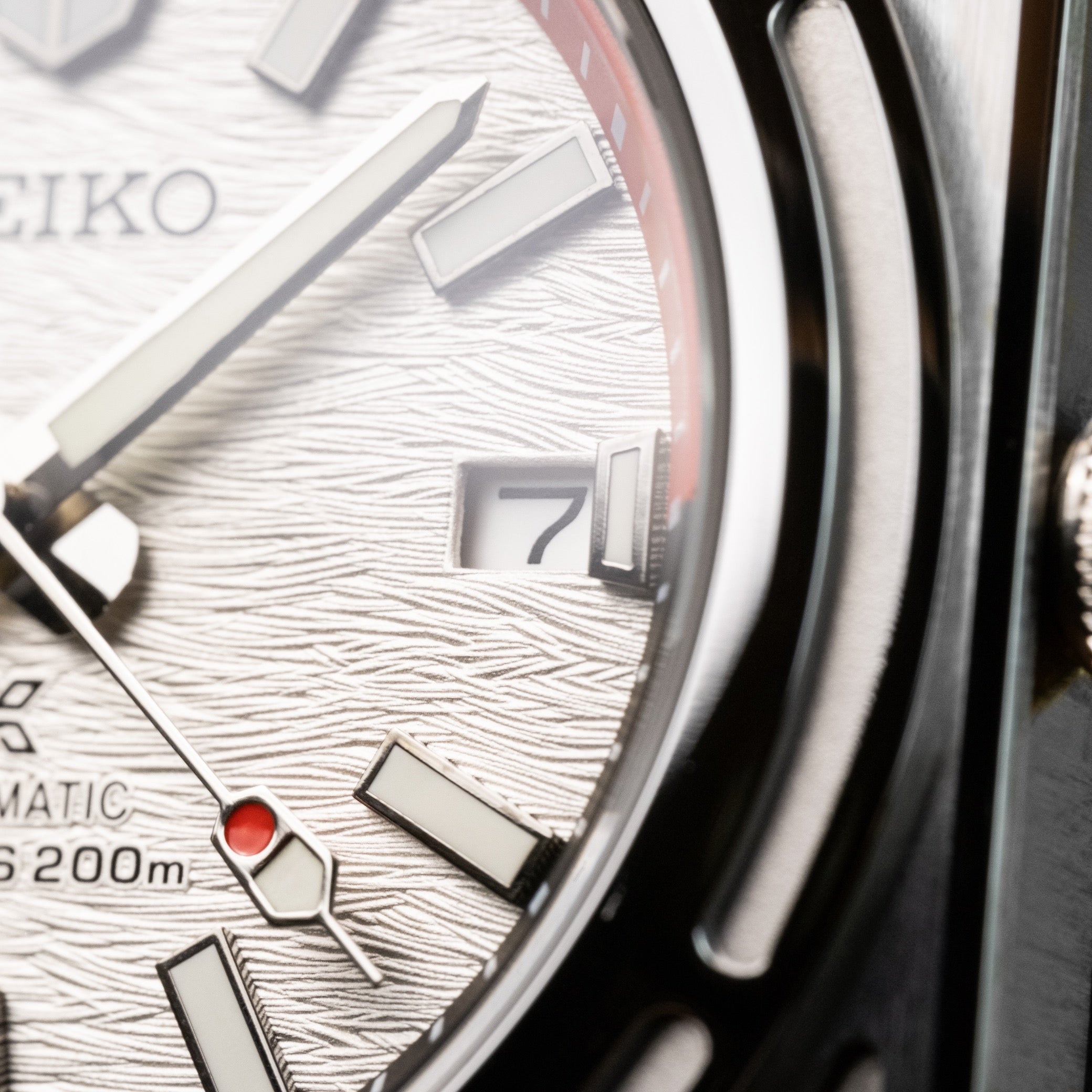 Custom Seiko Mod – Bell & Ross Homage With Square Diver Case White Wave Dial Black And Red Minute Track Chapter Ring Red Tipped Seconds Hand Black Rubber Strap