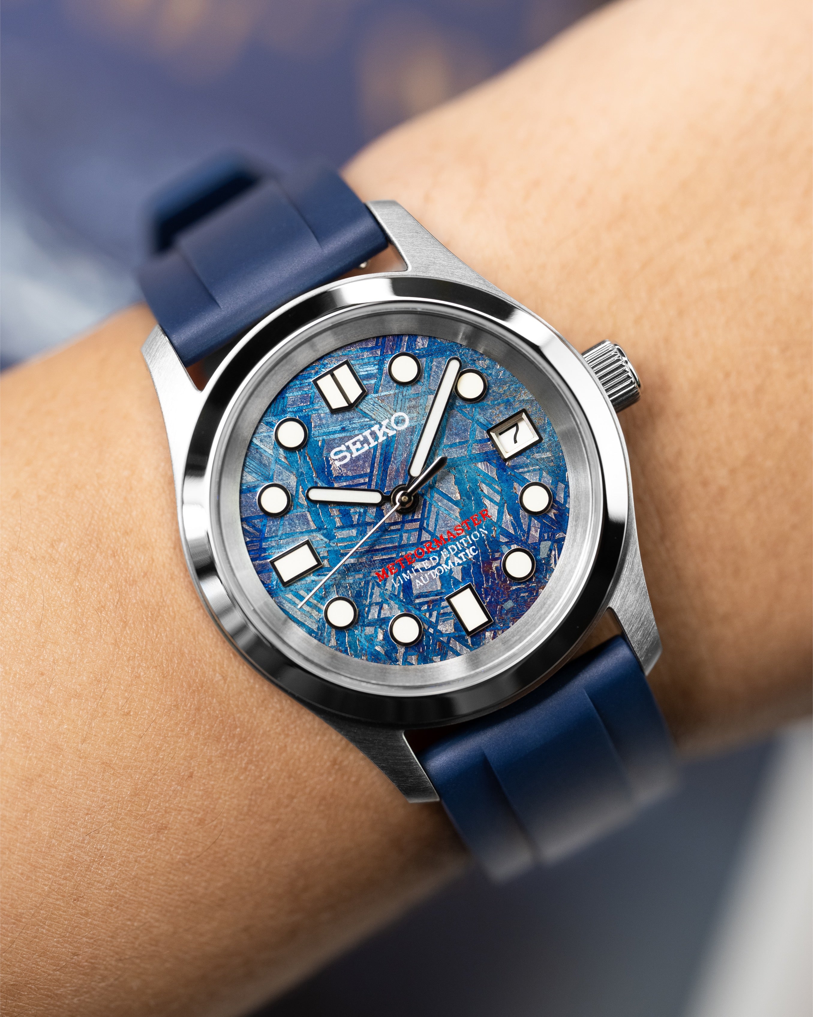 Custom Seiko Mod – Blue Meteor Rubber Strap1