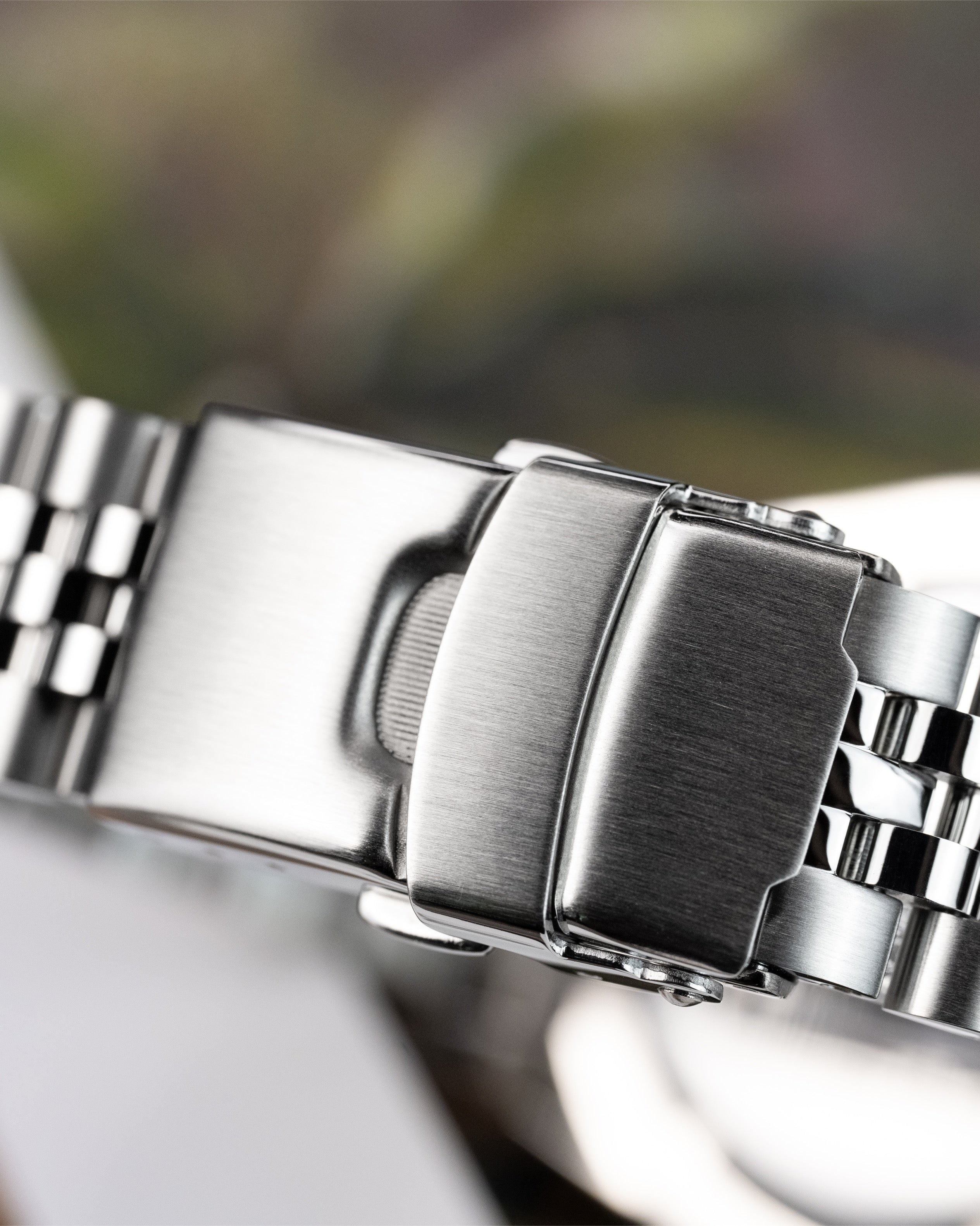 Custom Seiko Mod – Datejust With Sunburst Maroon Gradient Explorer Dial Fluted Bezel Jubilee Bracelet9