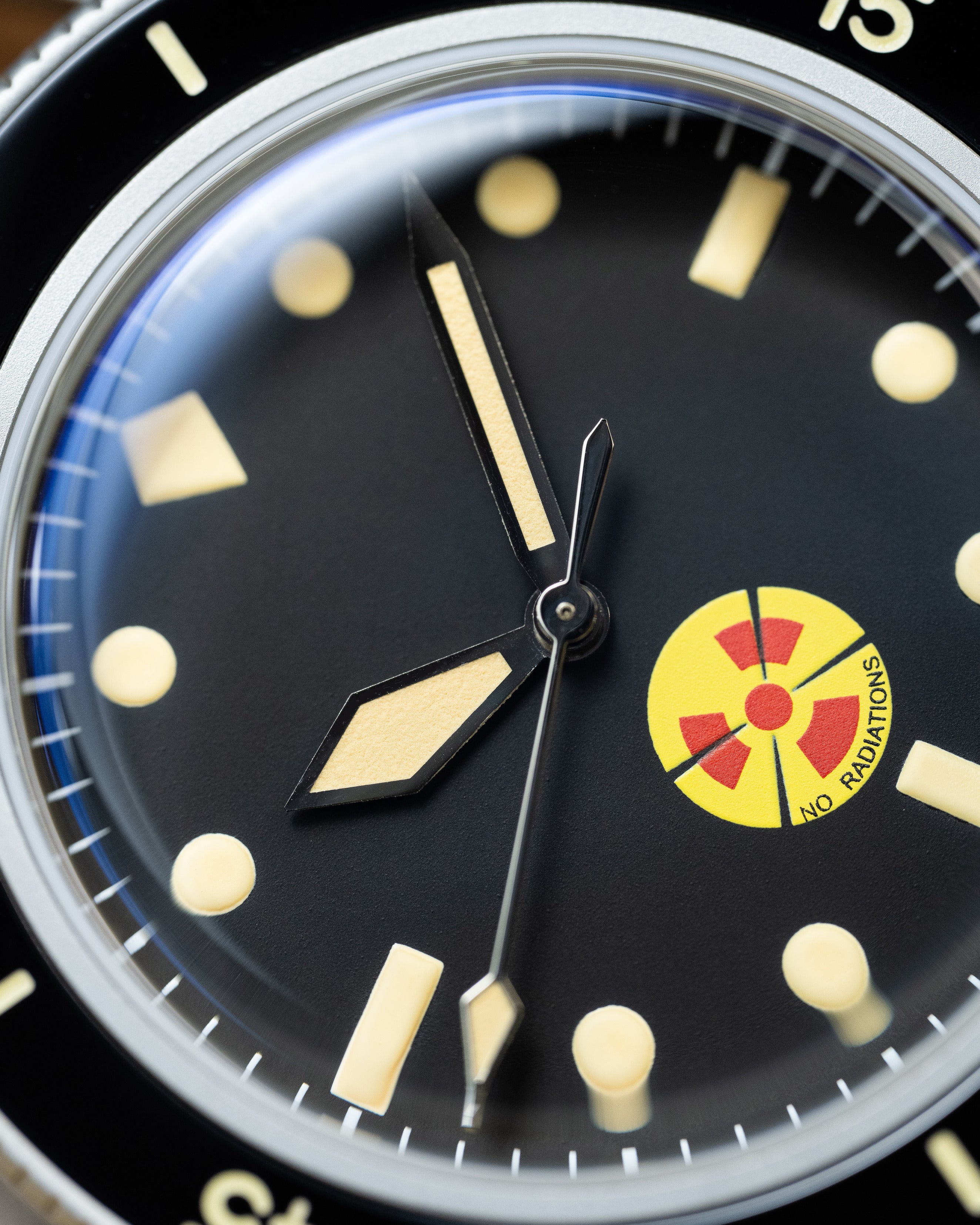 Custom Seiko Mod – Fifty Fathoms No Rad Radioactive4