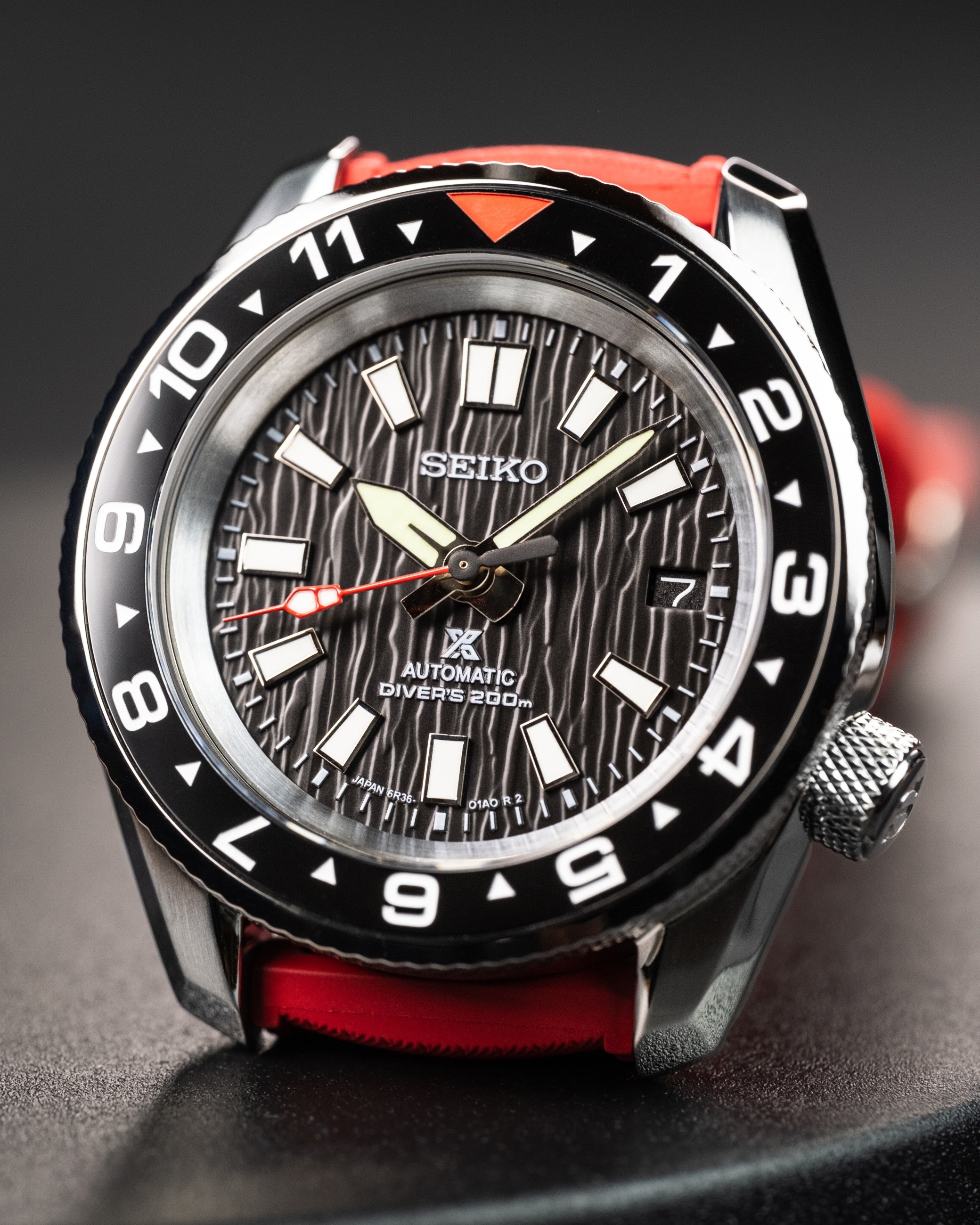 Custom Seiko Mod – MM300 Case Black Birch Dial Red Tropic Strap