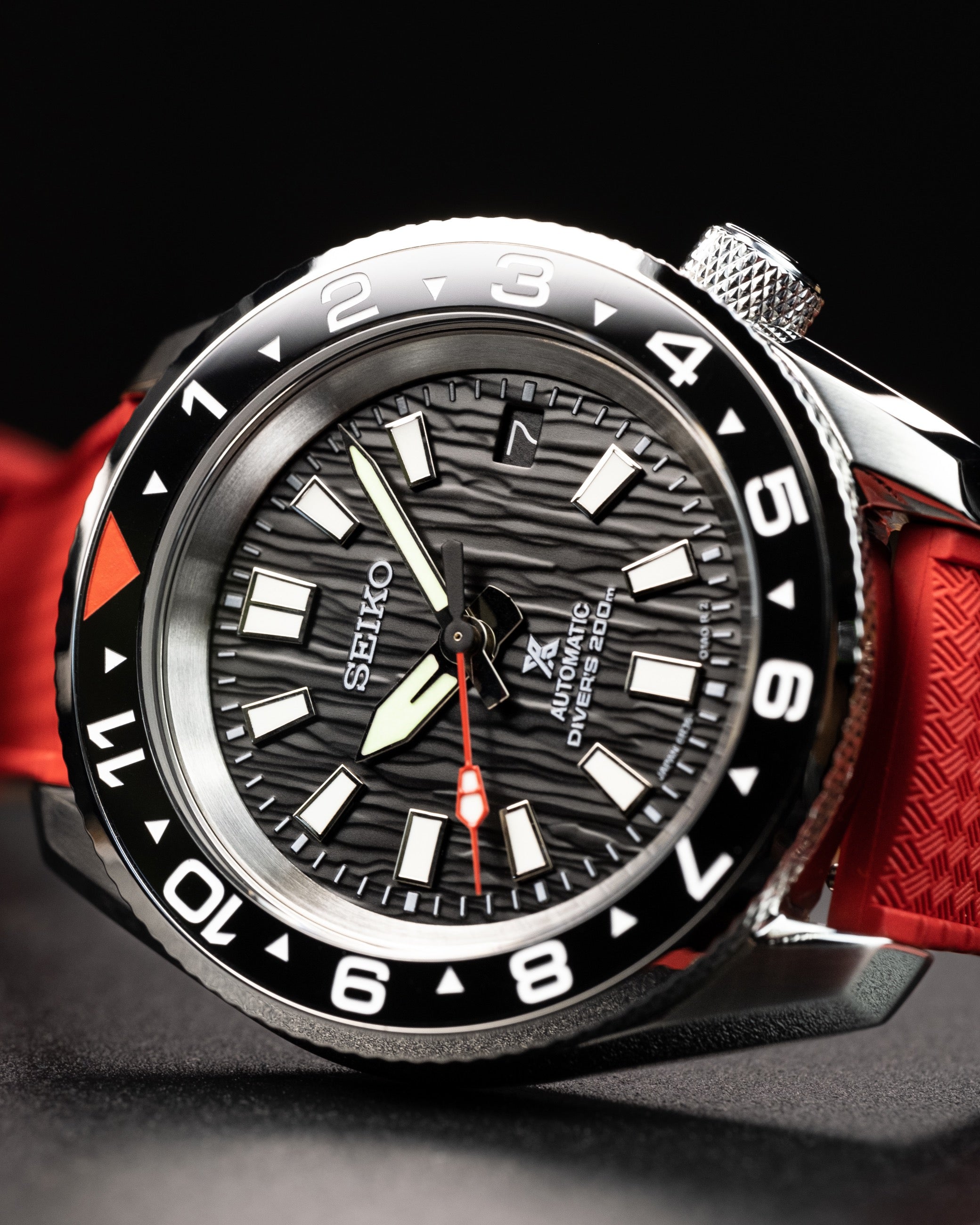 Custom Seiko Mod – MM300 Case Black Birch Dial Red Tropic Strap