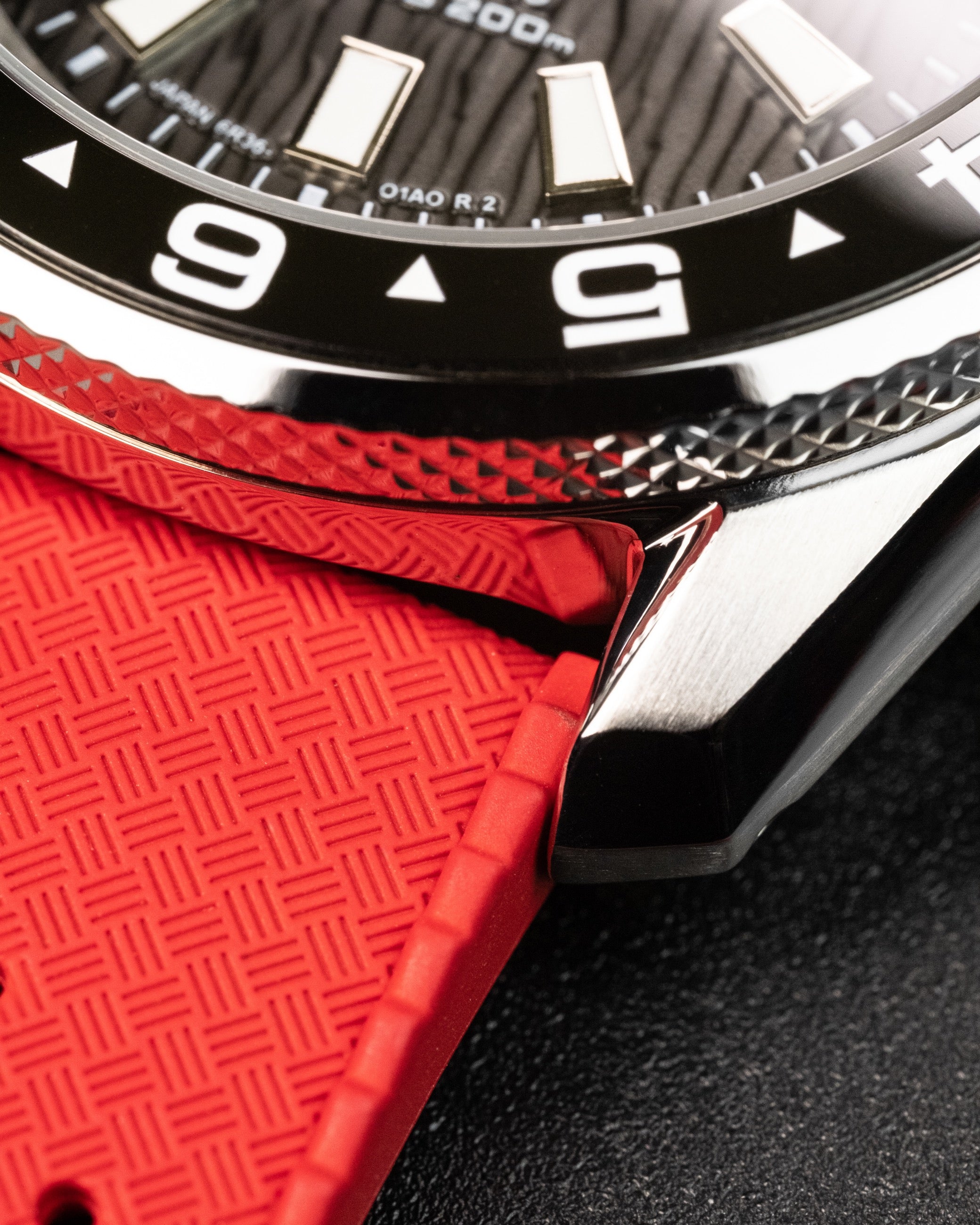 Custom Seiko Mod – MM300 Case Black Birch Dial Red Tropic Strap