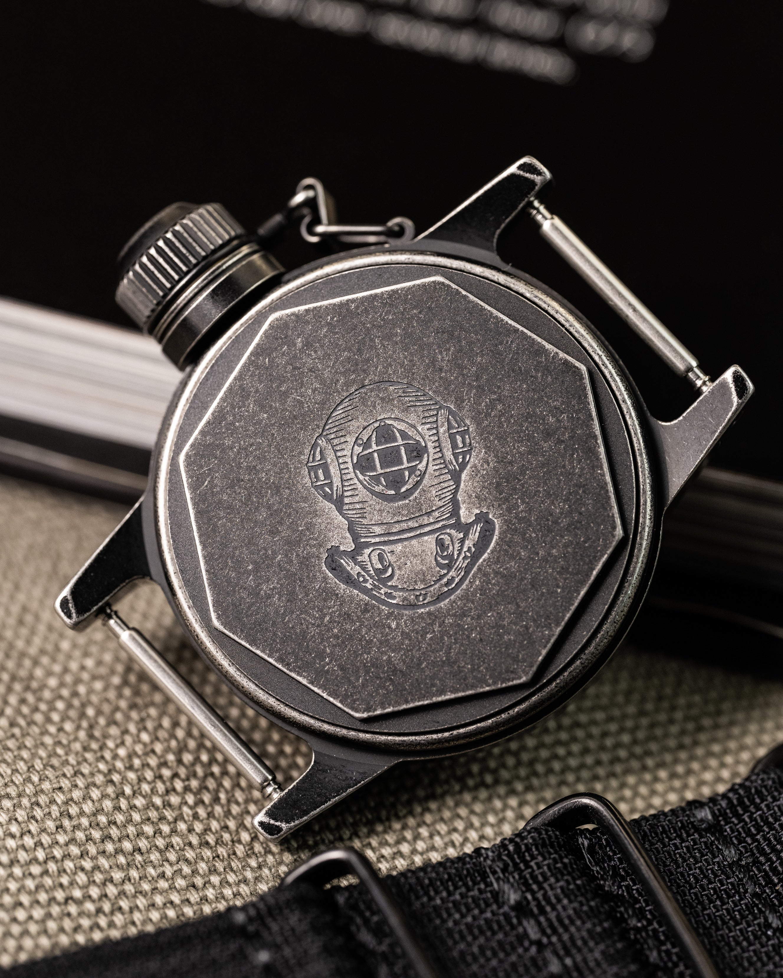 Custom Seiko Mod – Military Dive Watch Inspired By1951Elgin Udt Frogman Matte Black Canteen-Style Case Gilt Numerals15