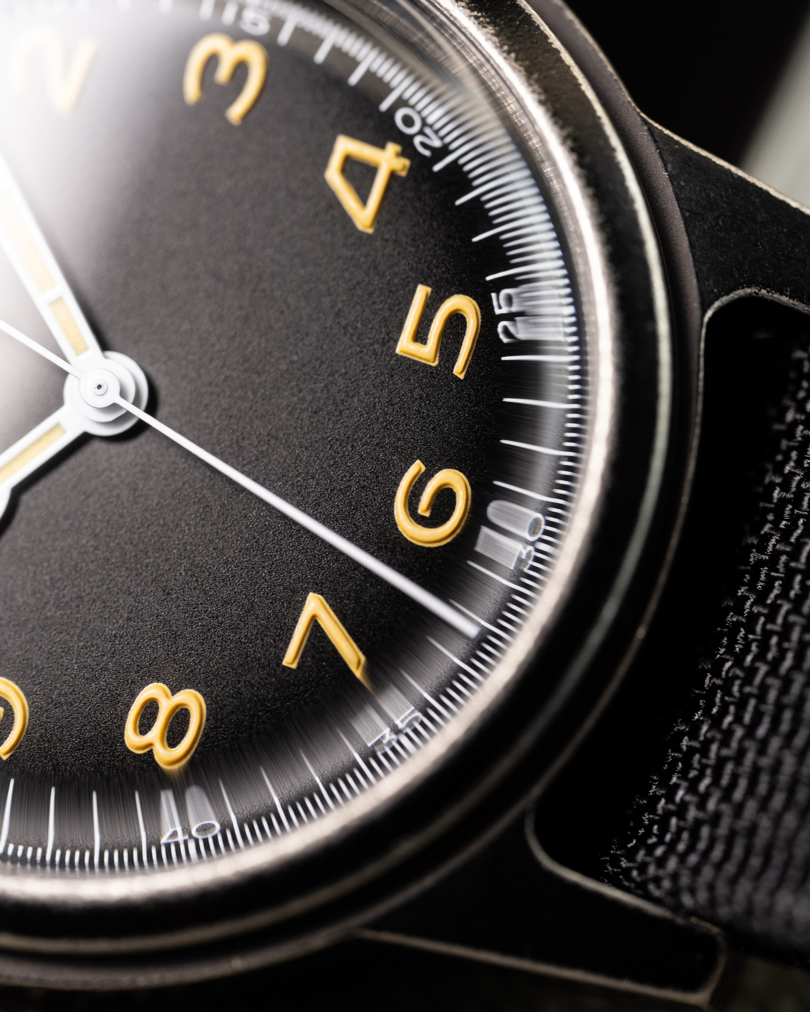 Custom Seiko Mod – Military Dive Watch Inspired By1951Elgin Udt Frogman Matte Black Canteen-Style Case Gilt Numerals7