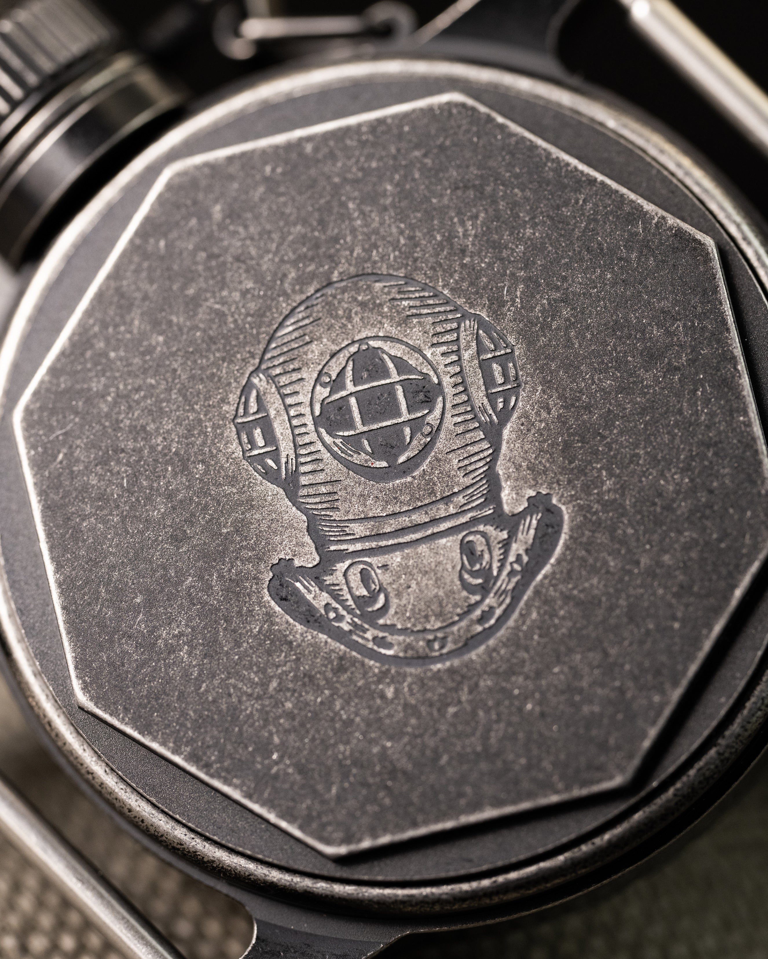 Custom Seiko Mod – Military Dive Watch Inspired By1951Elgin Udt Frogman Matte Black Canteen-Style Case Gilt Numerals8
