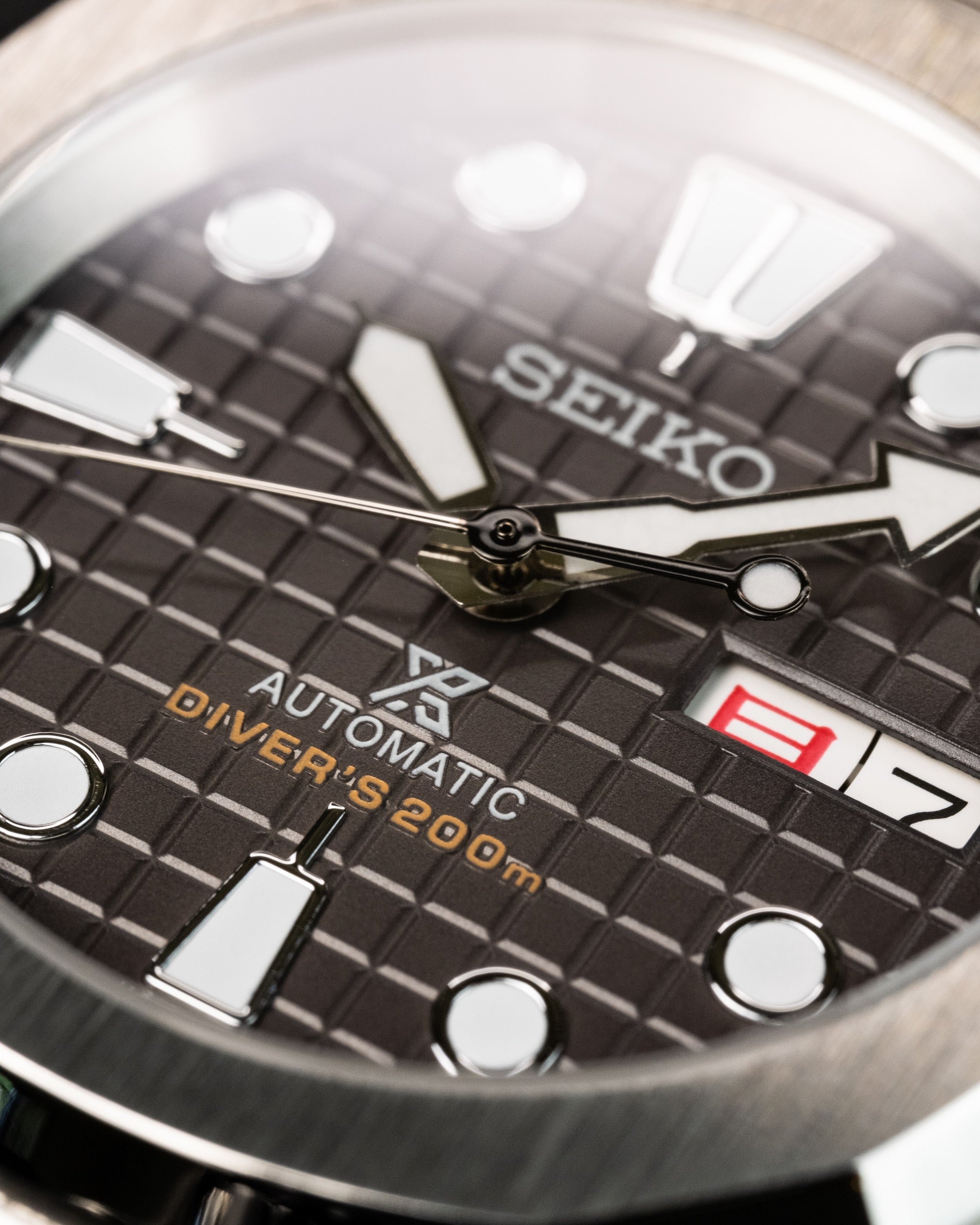 Custom Seiko Mod – Nautilus Case Grey Waffle Dial Orange Details Stainless Steel Strap7