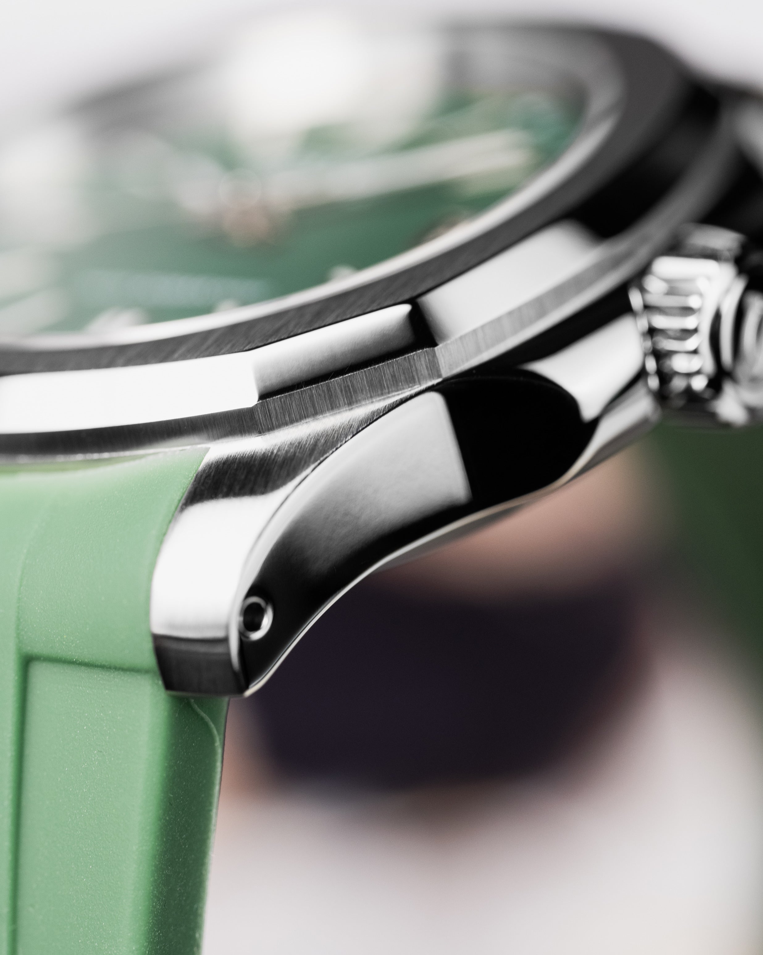 Custom Seiko Mod – Nautilus Homage With Green Dial Stainless Steel Case Curved Green Rubber Strap16