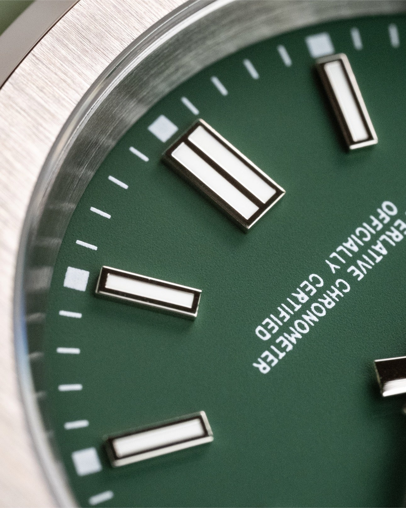 Custom Seiko Mod – Nautilus Homage With Green Dial Stainless Steel Case Lattice Green Rubber Strap9