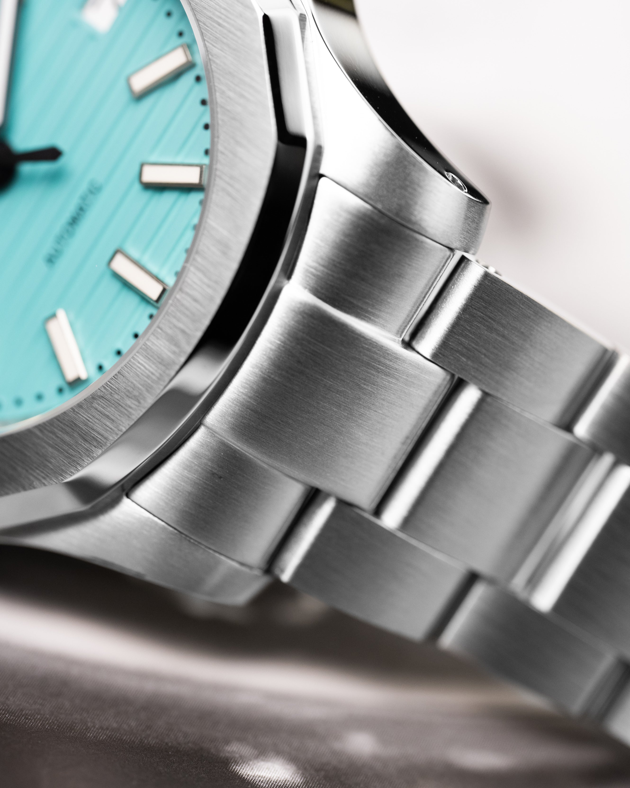 Custom Seiko Mod – Nautilus Homage With Tiffany Blue Textured Dial Brushed Stainless Steel Case And Integrated Bracelet1