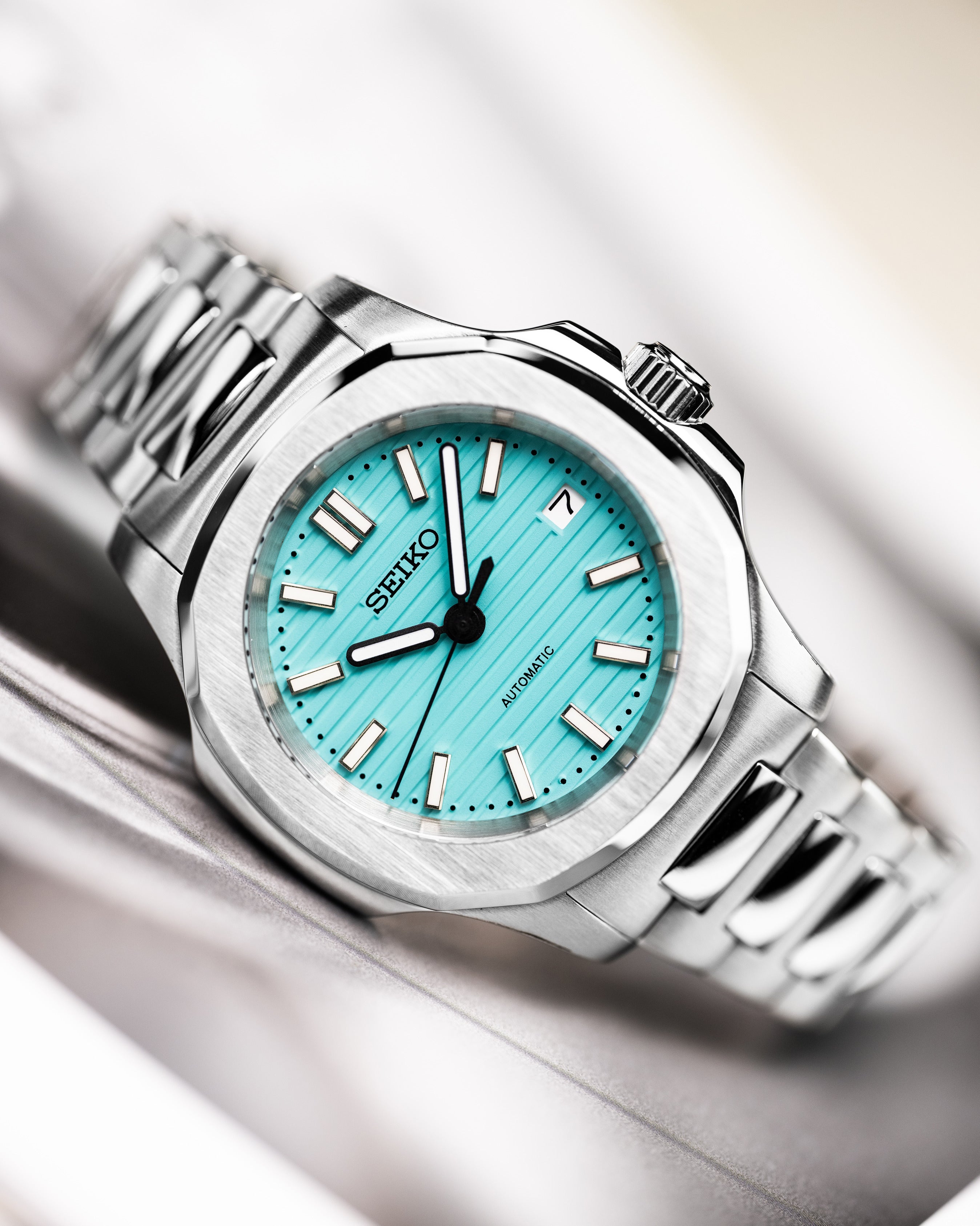 Custom Seiko Mod – Nautilus Homage With Tiffany Blue Textured Dial Brushed Stainless Steel Case And Integrated Bracelet21