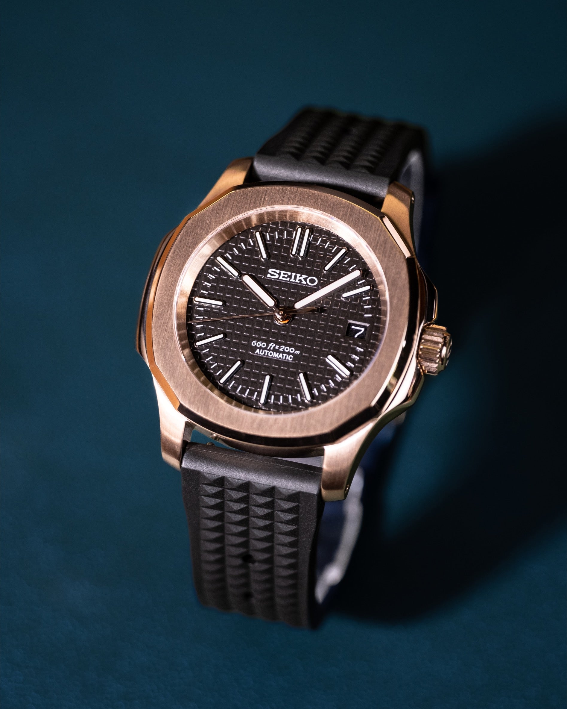 Custom Seiko Mod – Nautilus Watch With Rose Gold Case Waffle Textured Black Dial And Black Waffle Rubber Strap10