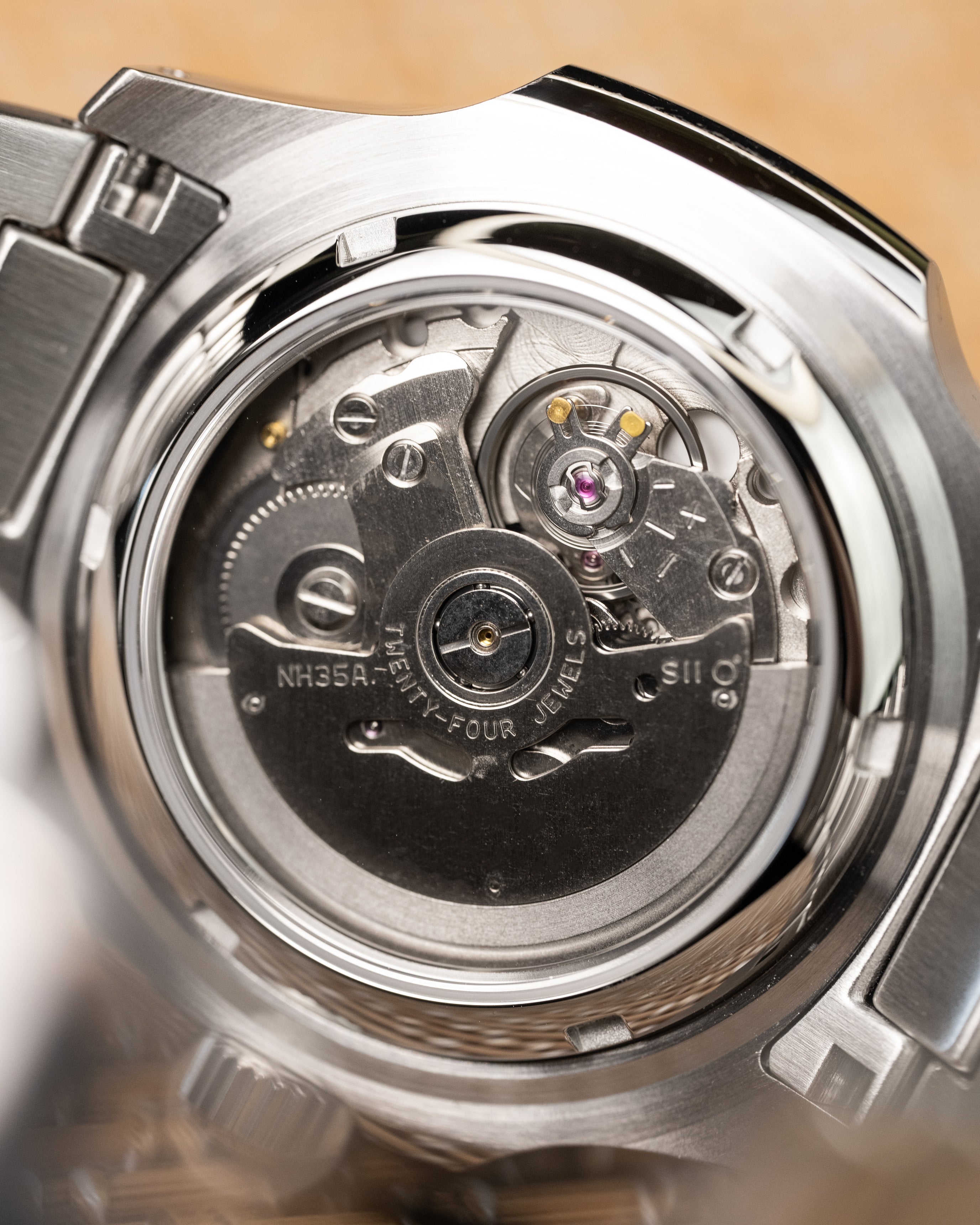 Custom Seiko Mod – Nautilus With Olive Green Textured Dial Stainless Steel Integrated Bracelet And Automatic Movement11