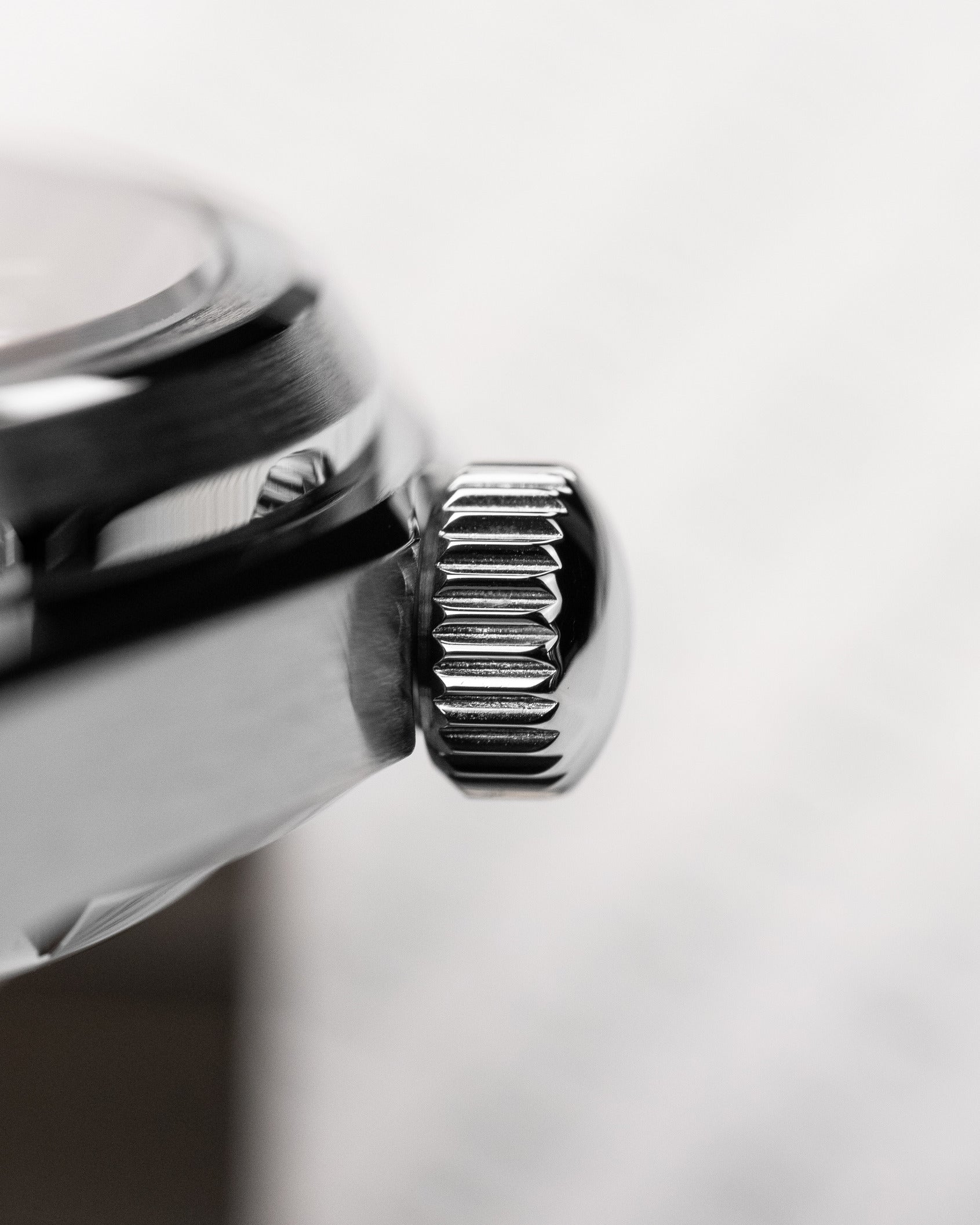 Custom Seiko Mod – PRX With Integrated Stainless Steel Bracelet And Green Sunburst Dial