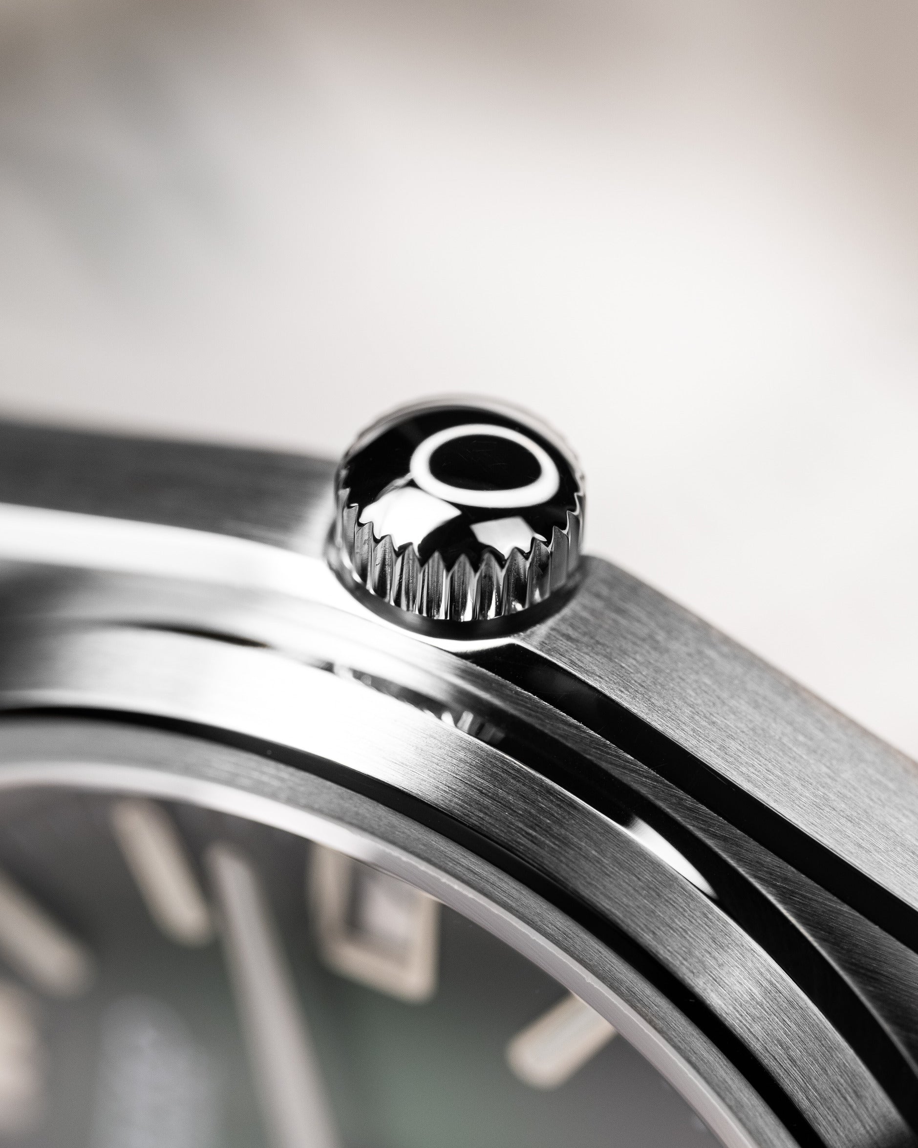 Custom Seiko Mod – PRX With Integrated Stainless Steel Bracelet And Green Sunburst Dial