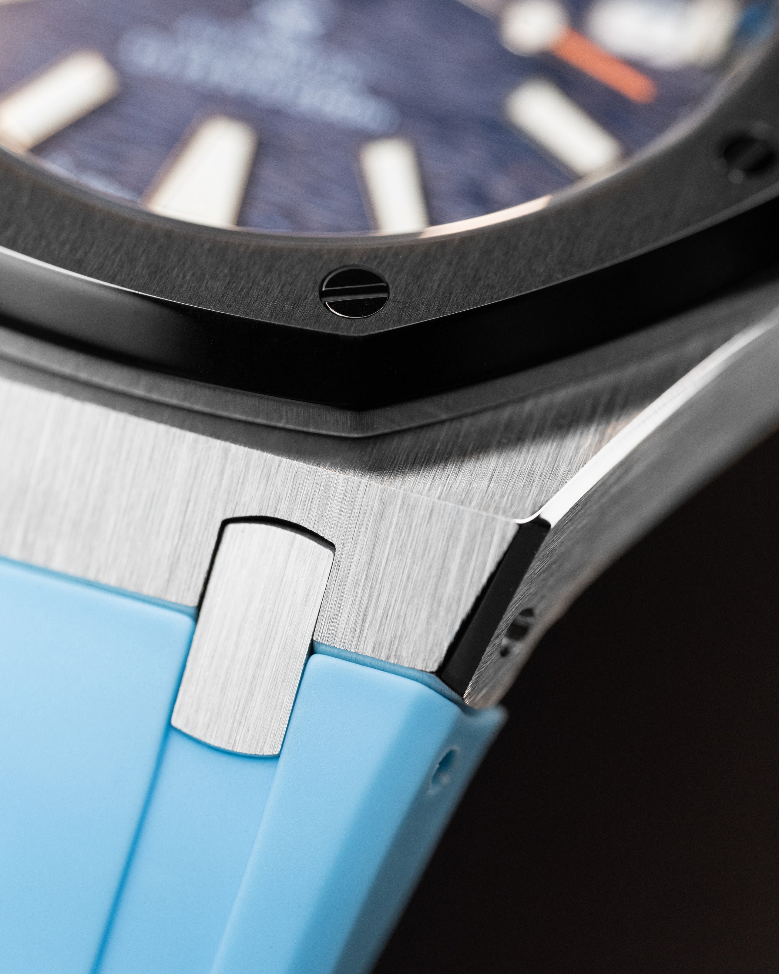 Custom Seiko Mod – Royal Oak Ap Homage Watch With Wave Textured Blue Dial Black Octagonal Bezel Orange Tipped Seconds Hand And Tiffany Blue Rubber Strap2