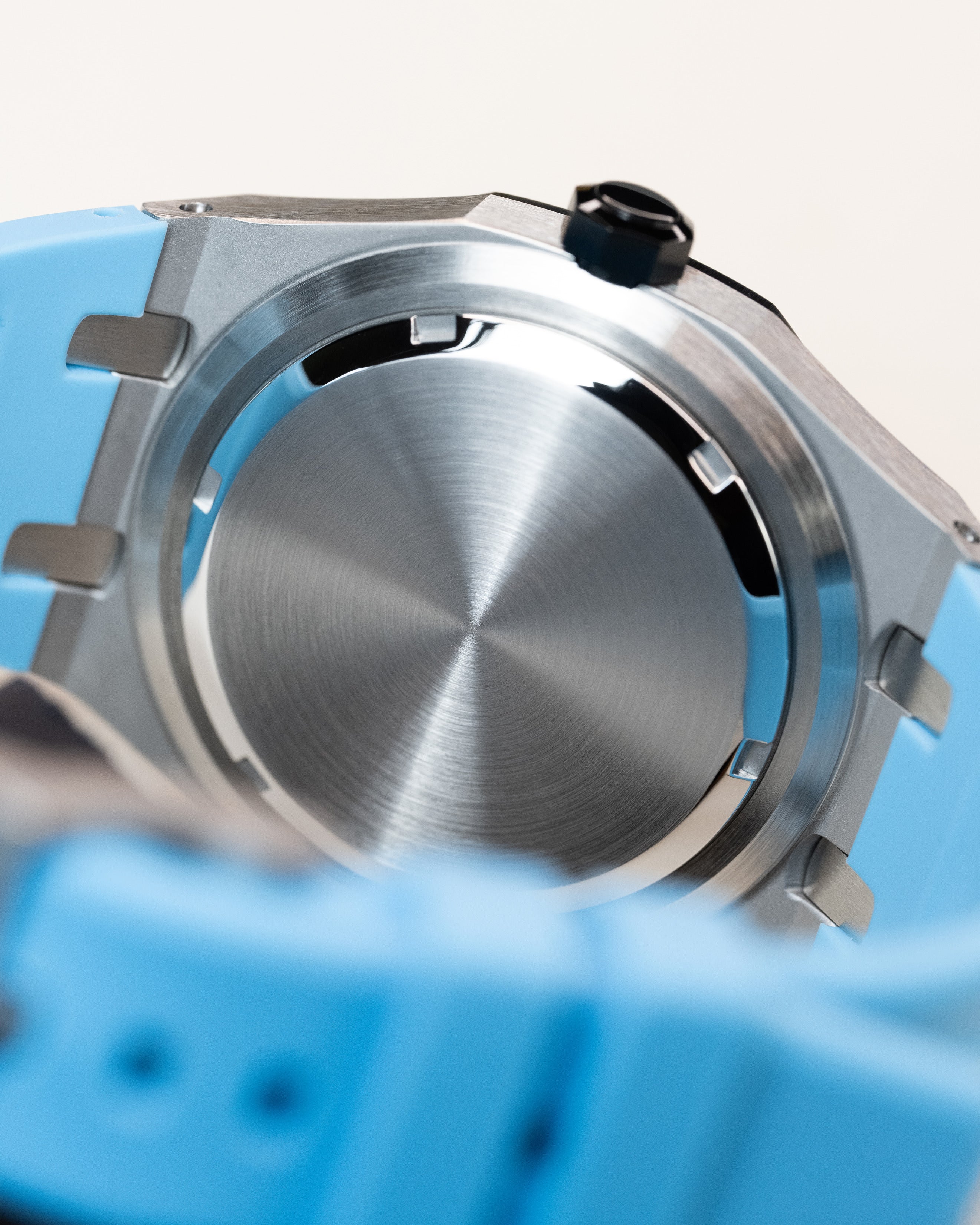 Custom Seiko Mod – Royal Oak Ap Homage Watch With Wave Textured Blue Dial Black Octagonal Bezel Orange Tipped Seconds Hand And Tiffany Blue Rubber Strap4
