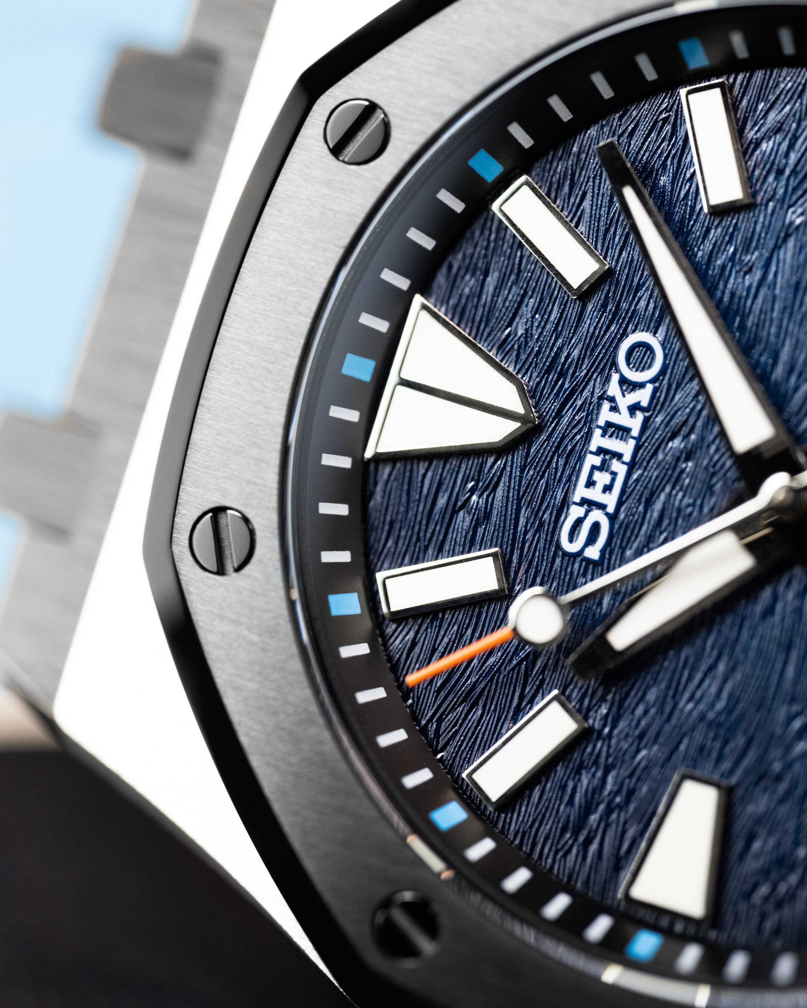 Custom Seiko Mod – Royal Oak Ap Homage Watch With Wave Textured Blue Dial Black Octagonal Bezel Orange Tipped Seconds Hand And Tiffany Blue Rubber Strap6
