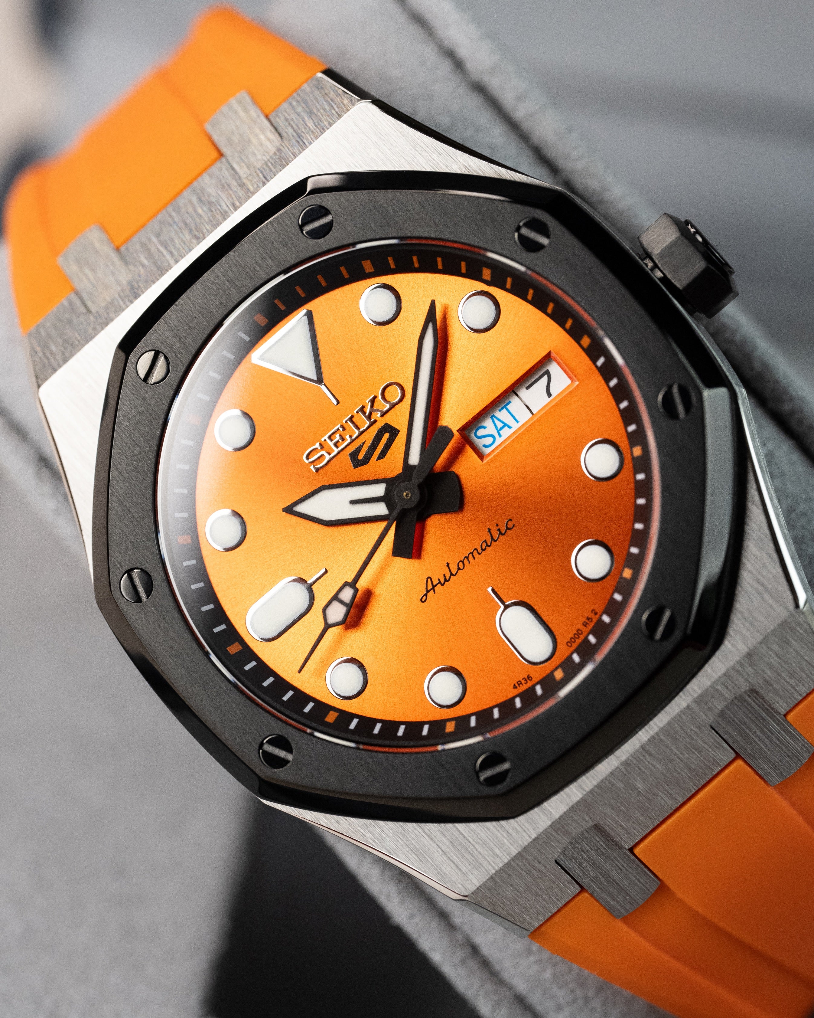 Custom Seiko Mod – Royal Oak Ap With Bold Orange Sunburst Dial Black Octagonal Bezel And Matching Orange Rubber Strap5