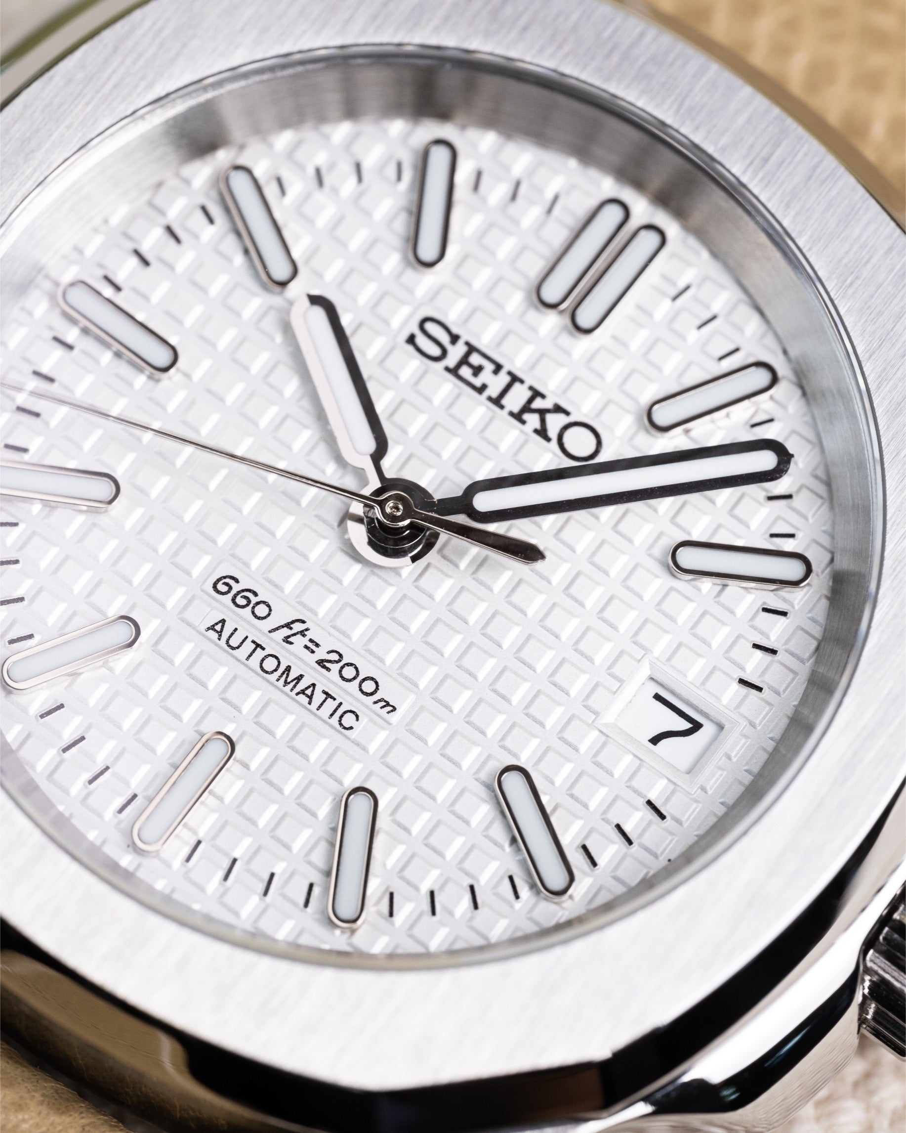 Custom Seiko Mod – Seikonaut Nautilus Case With White Waffle Dial And Beige Leather Strap1