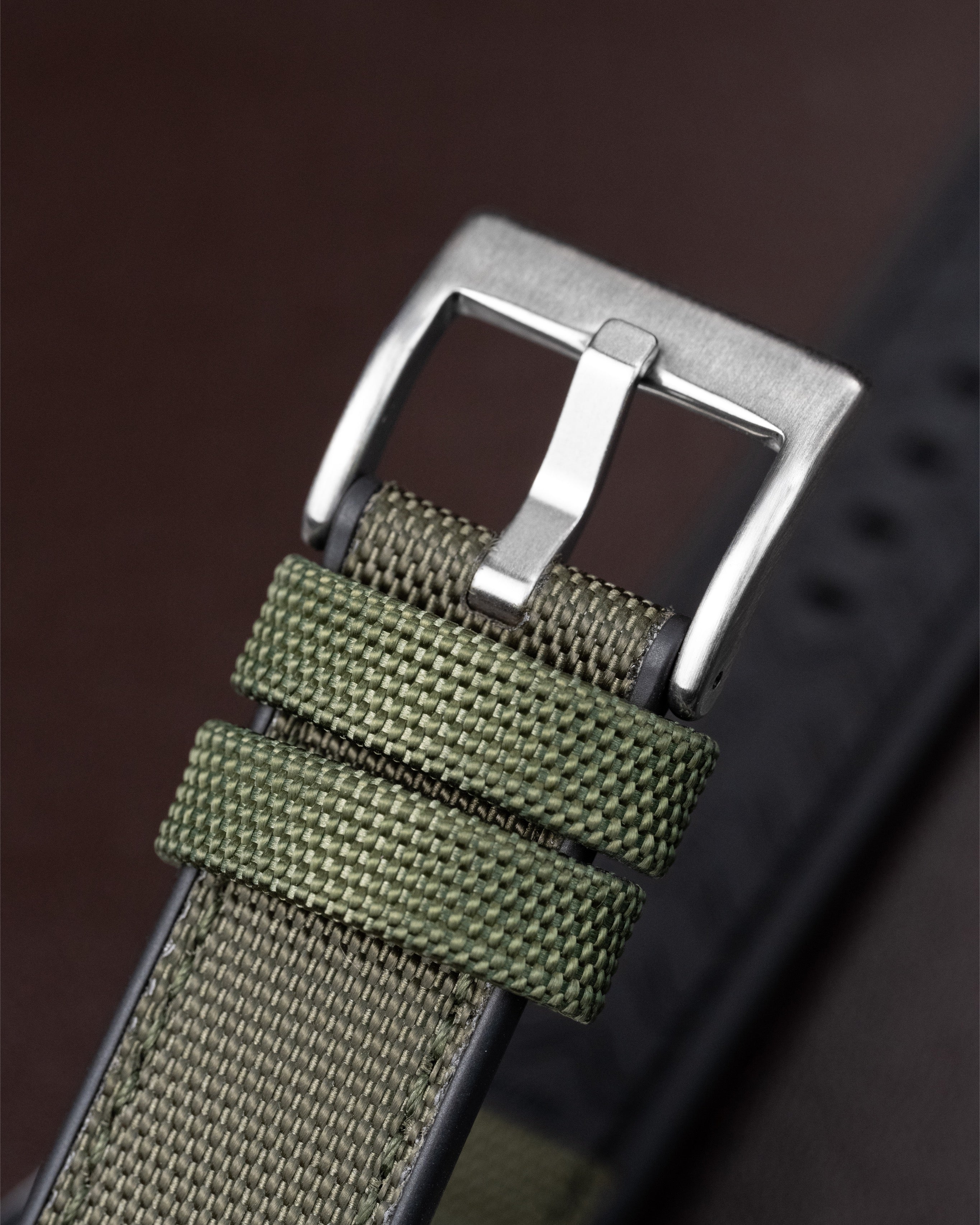 Custom Seiko Mod – Submariner Birch Textured White Dial Neon Green Bezel Olive Canvas Strap Green Seconds Hand11