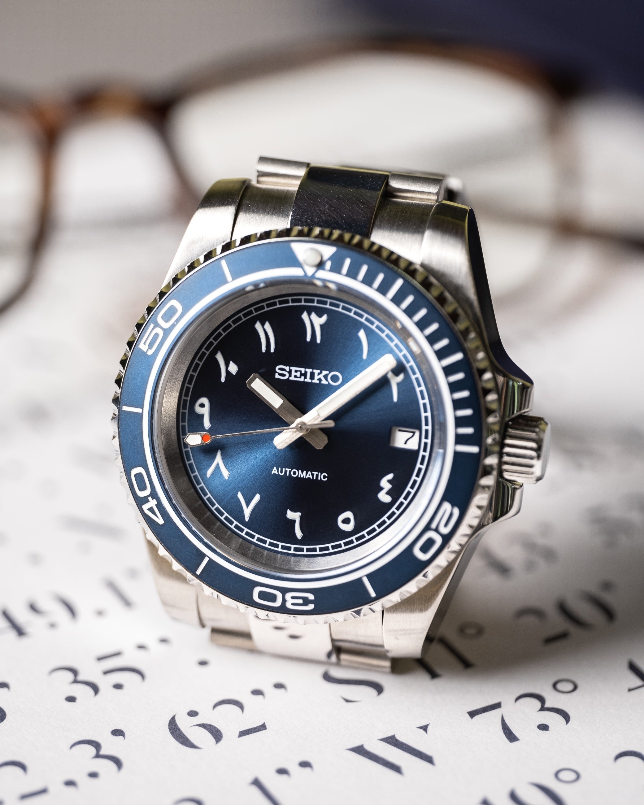 Custom Seiko Mod – Submariner Diver With Arabic Numerals Sunburst Blue Dial Stainless Steel Bracelet8