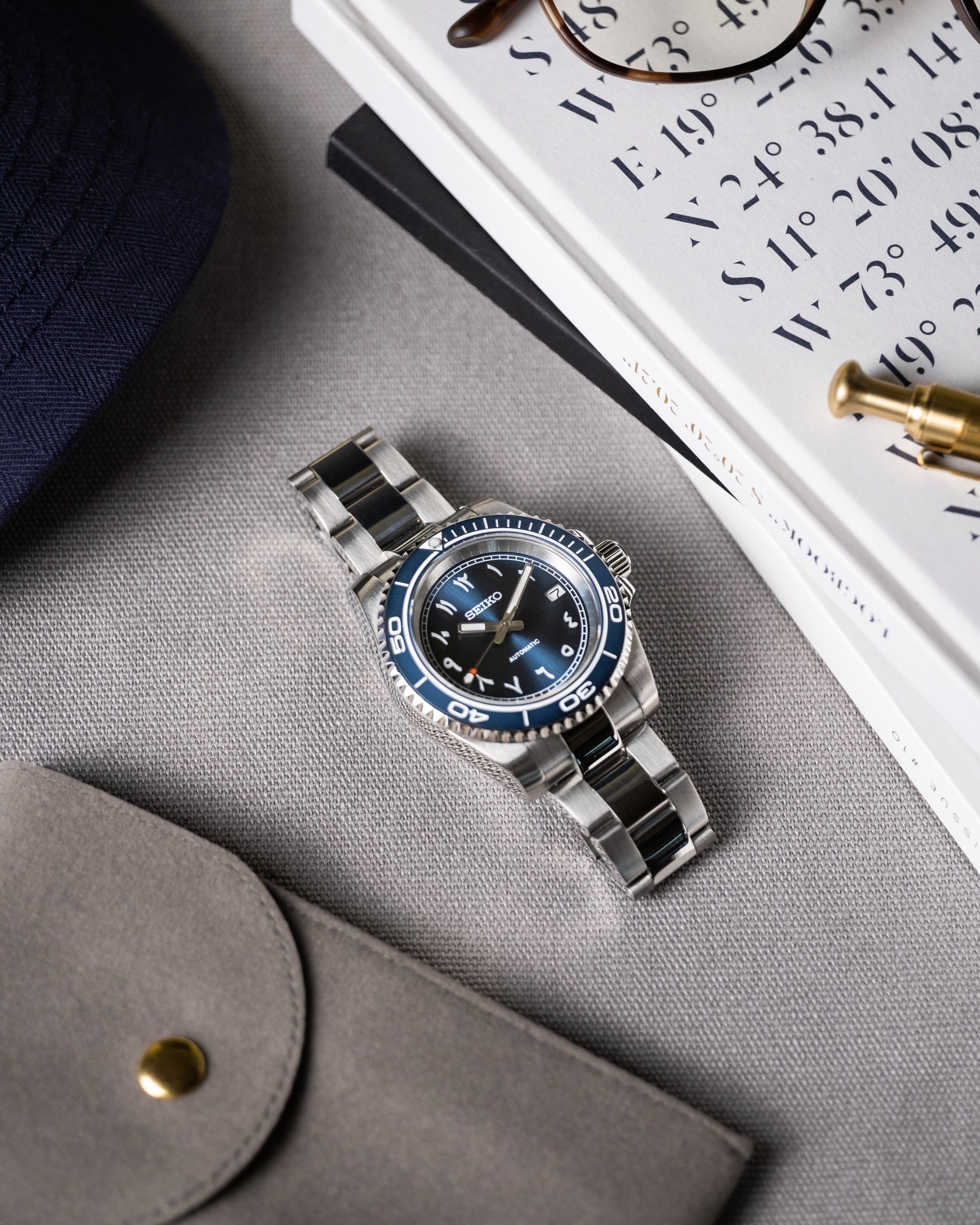 Custom Seiko Mod – Submariner Diver With Arabic Numerals Sunburst Blue Dial Stainless Steel Bracelet9