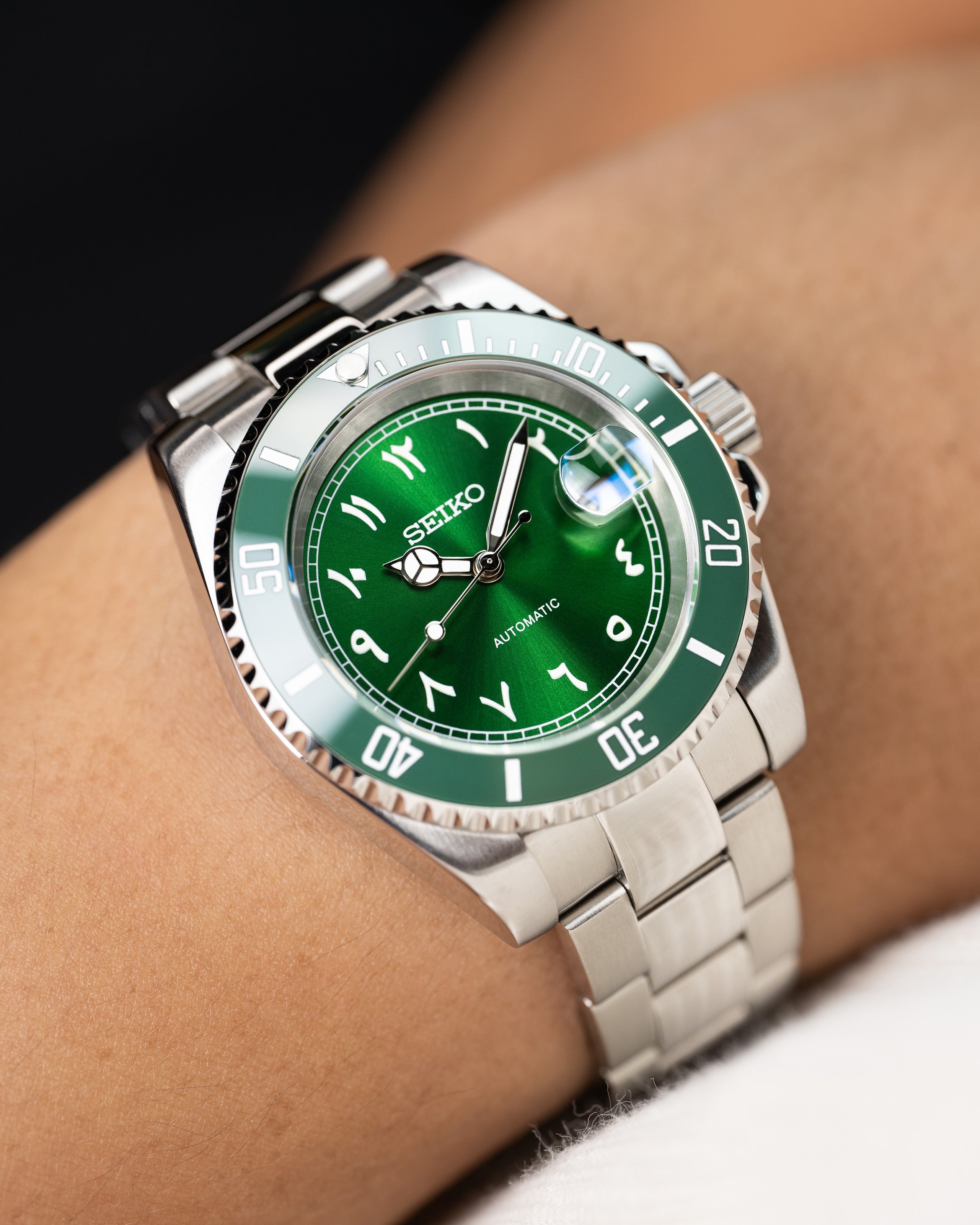 Custom Seiko Mod – Submariner Homage With Green Arabic Numeral Dial Green Bezel Automatic Movement Stainless Steel Oyster Bracelet11