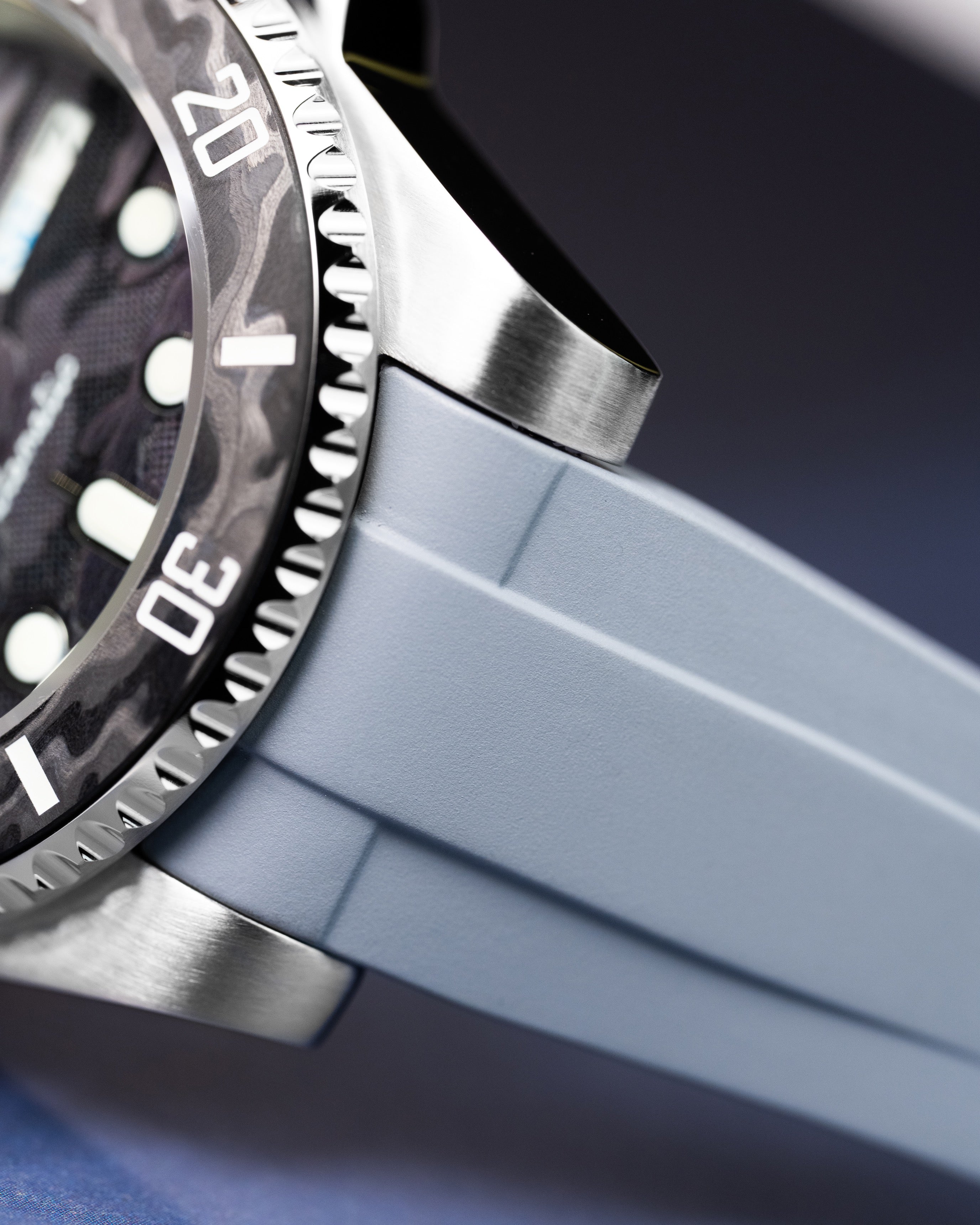 Custom Seiko Mod – Submariner Watch Damascus Steel Bezel Grey Camo Dial Orange Seconds Hand Grey Rubber Strap4