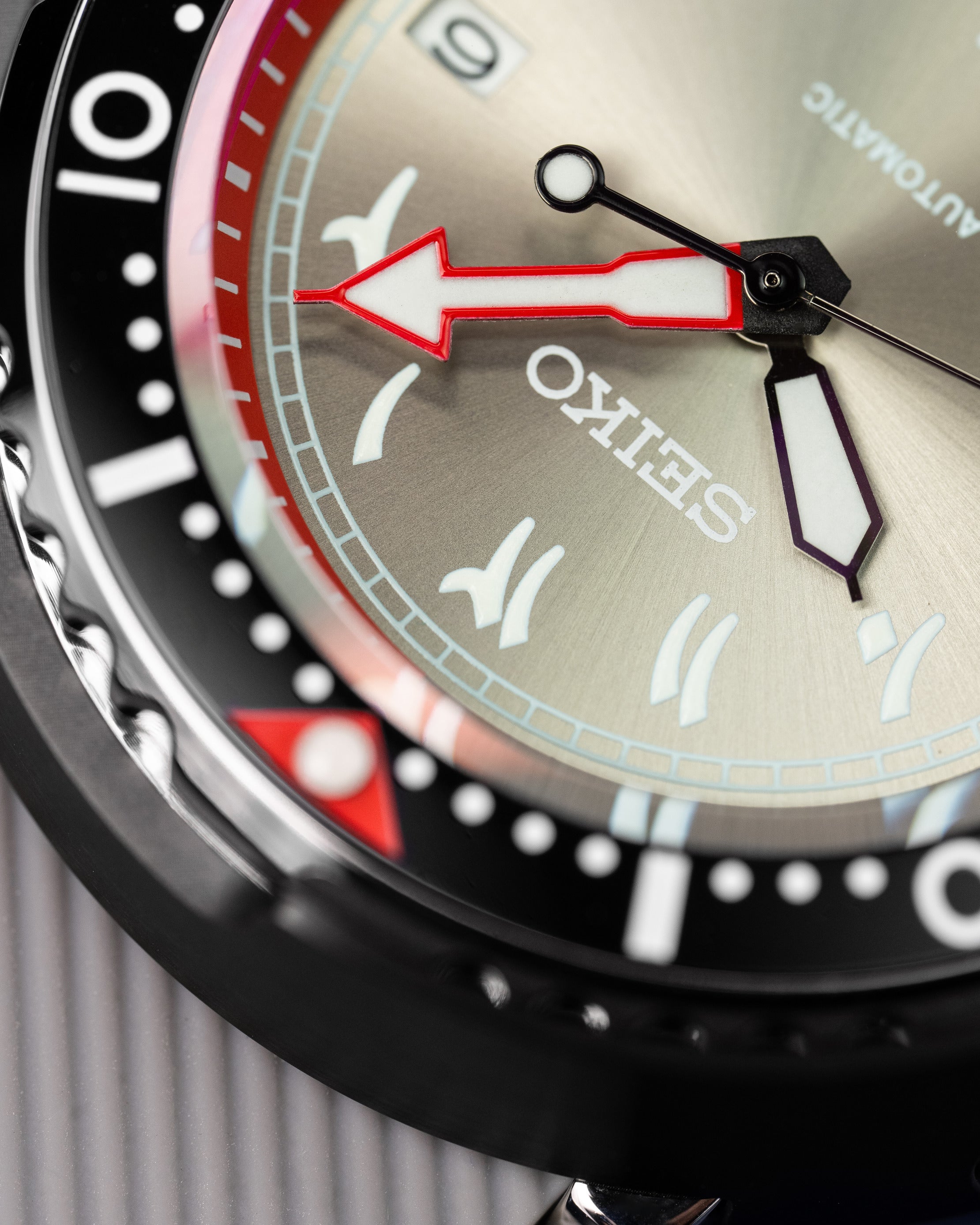 Custom Seiko Mod – Tuna Stainless Steel Case Red Details Grey Arabic Numeral Dials Black Rubber Strap17