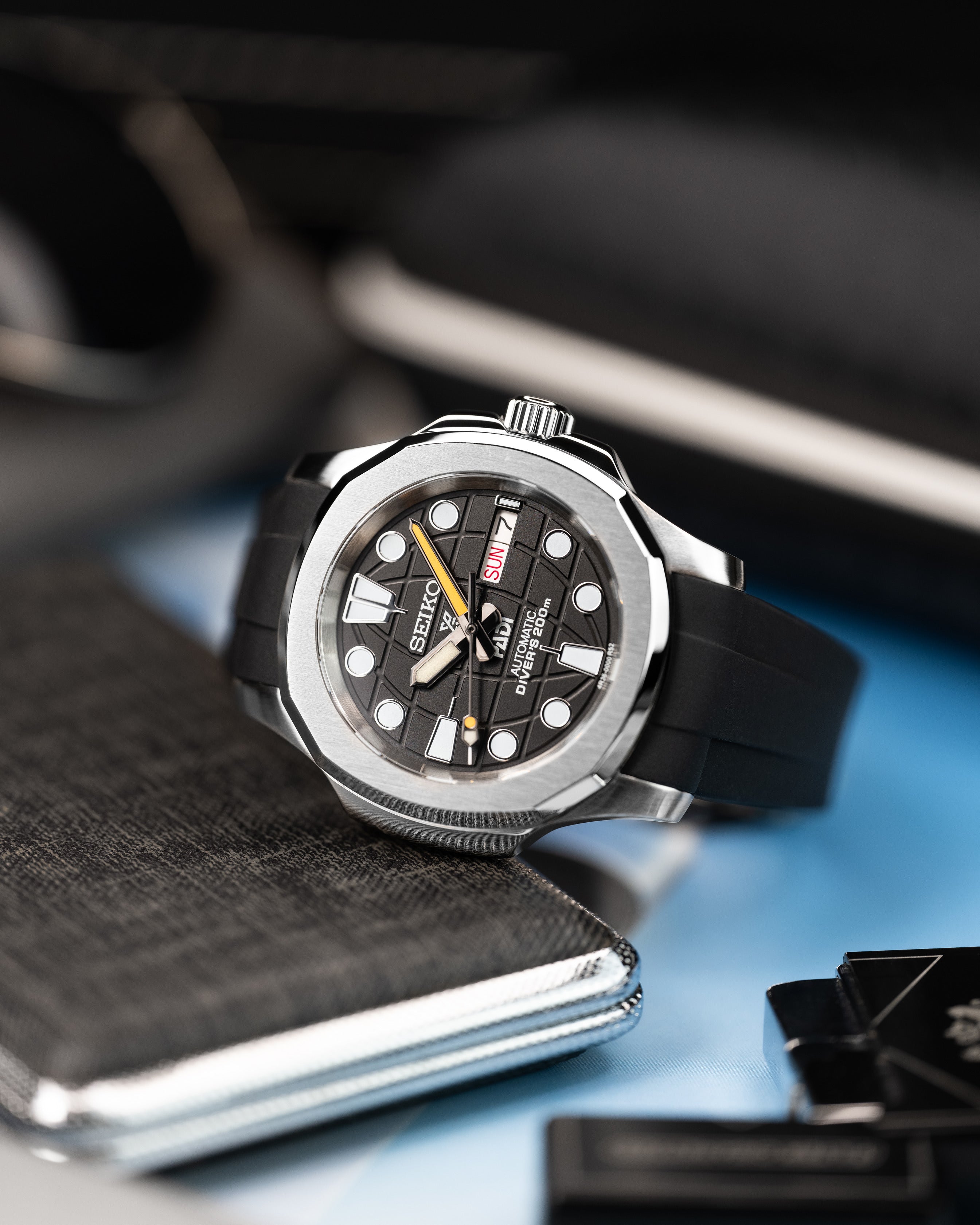 Custom Seiko Mod – Watch With Stainless Steel Nautilus Case Black Globe Padi Dial Black Rubber Strap1
