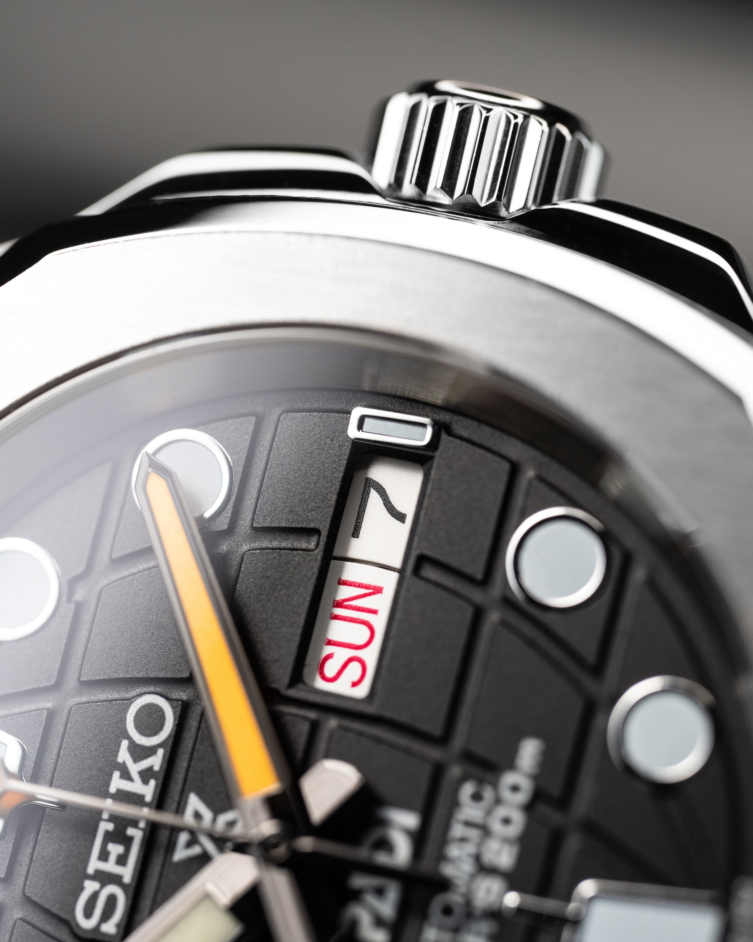 Custom Seiko Mod – Watch With Stainless Steel Nautilus Case Black Globe Padi Dial Black Rubber Strap5