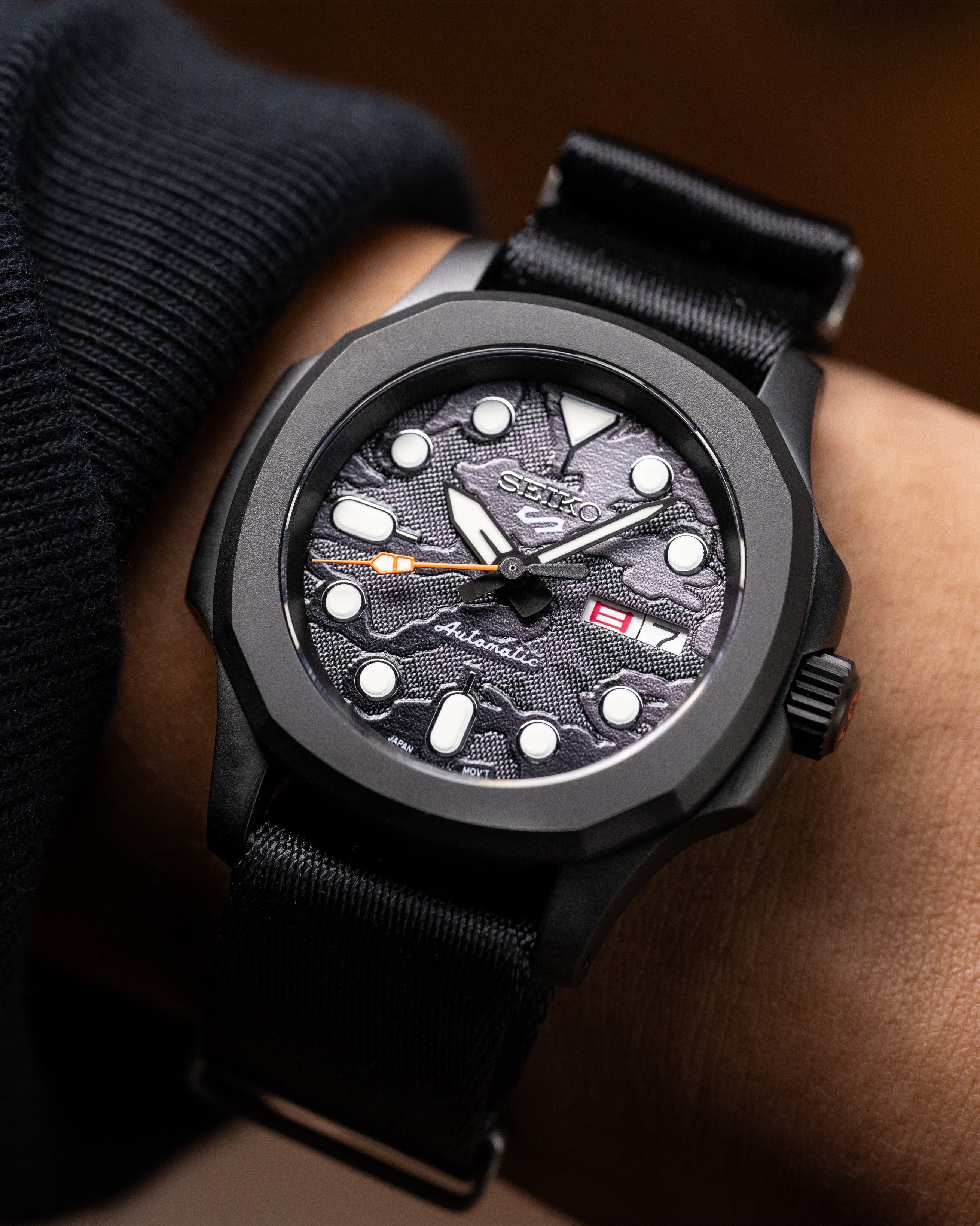 Custom Seiko Mod – With Blackout Nautilus Case Black Camo Textured Dial Orange Seconds Hand Orange S Crown Black Nato Strap