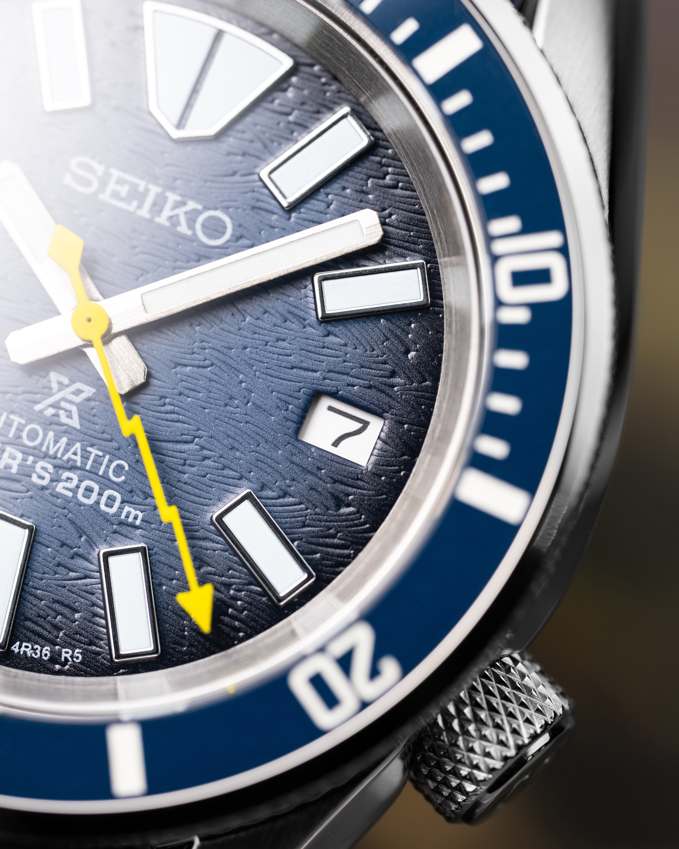 Custom Seiko Mod – With Textured Ocean Navy Blue Samurai Dial Lightning Yellow Seconds Hand Blue Tropic Rubber Strap Stainless Steel MM300 Case