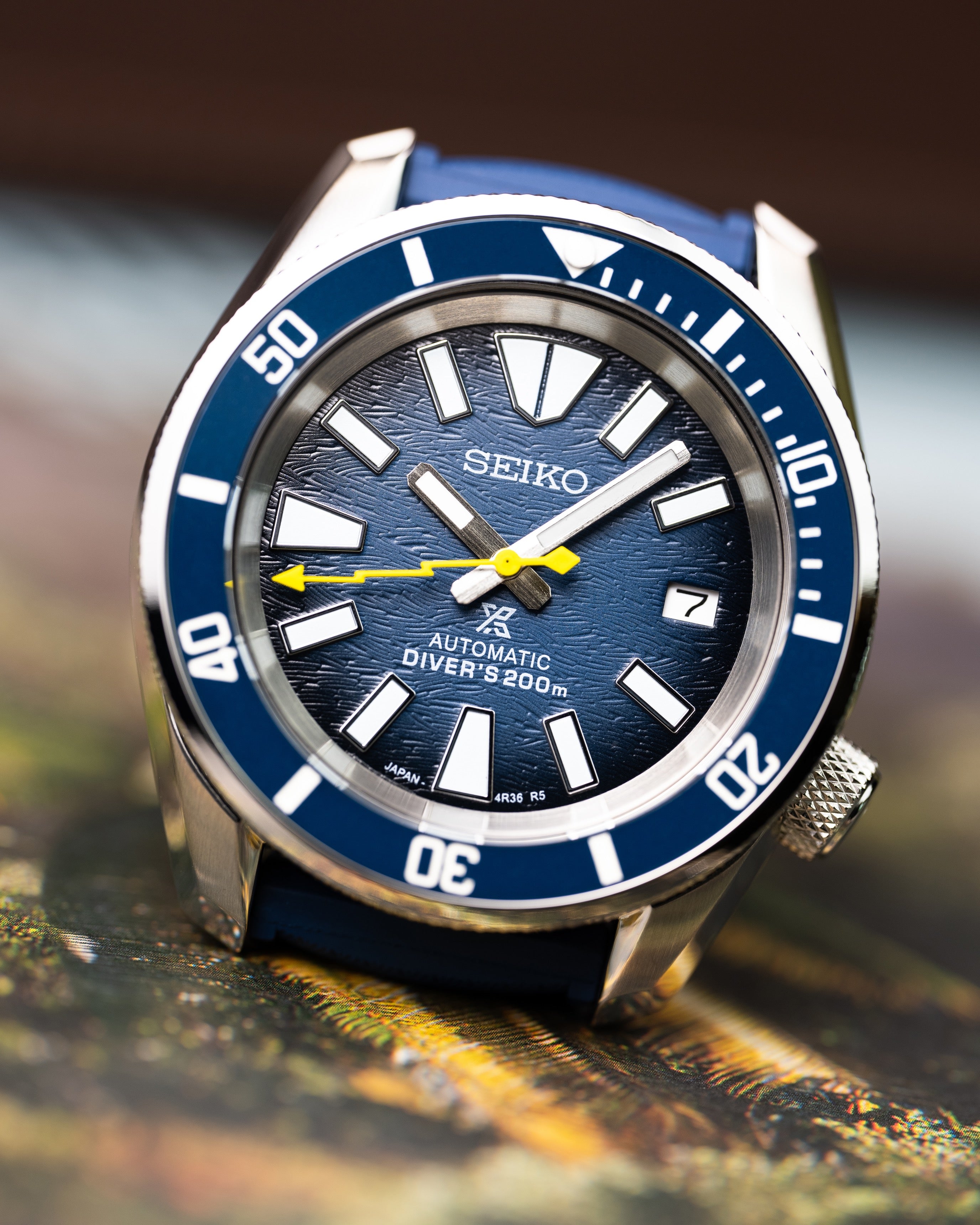 Custom Seiko Mod – With Textured Ocean Navy Blue Samurai Dial Lightning Yellow Seconds Hand Blue Tropic Rubber Strap Stainless Steel MM300 Case