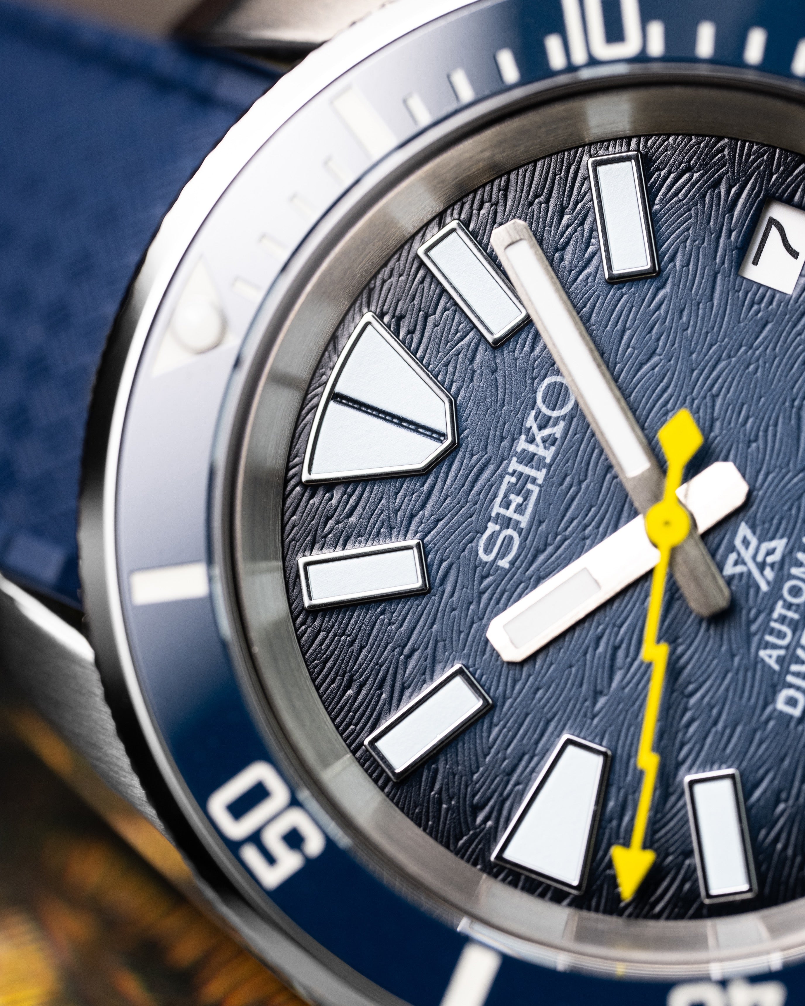 Custom Seiko Mod – With Textured Ocean Navy Blue Samurai Dial Lightning Yellow Seconds Hand Blue Tropic Rubber Strap Stainless Steel MM300 Case