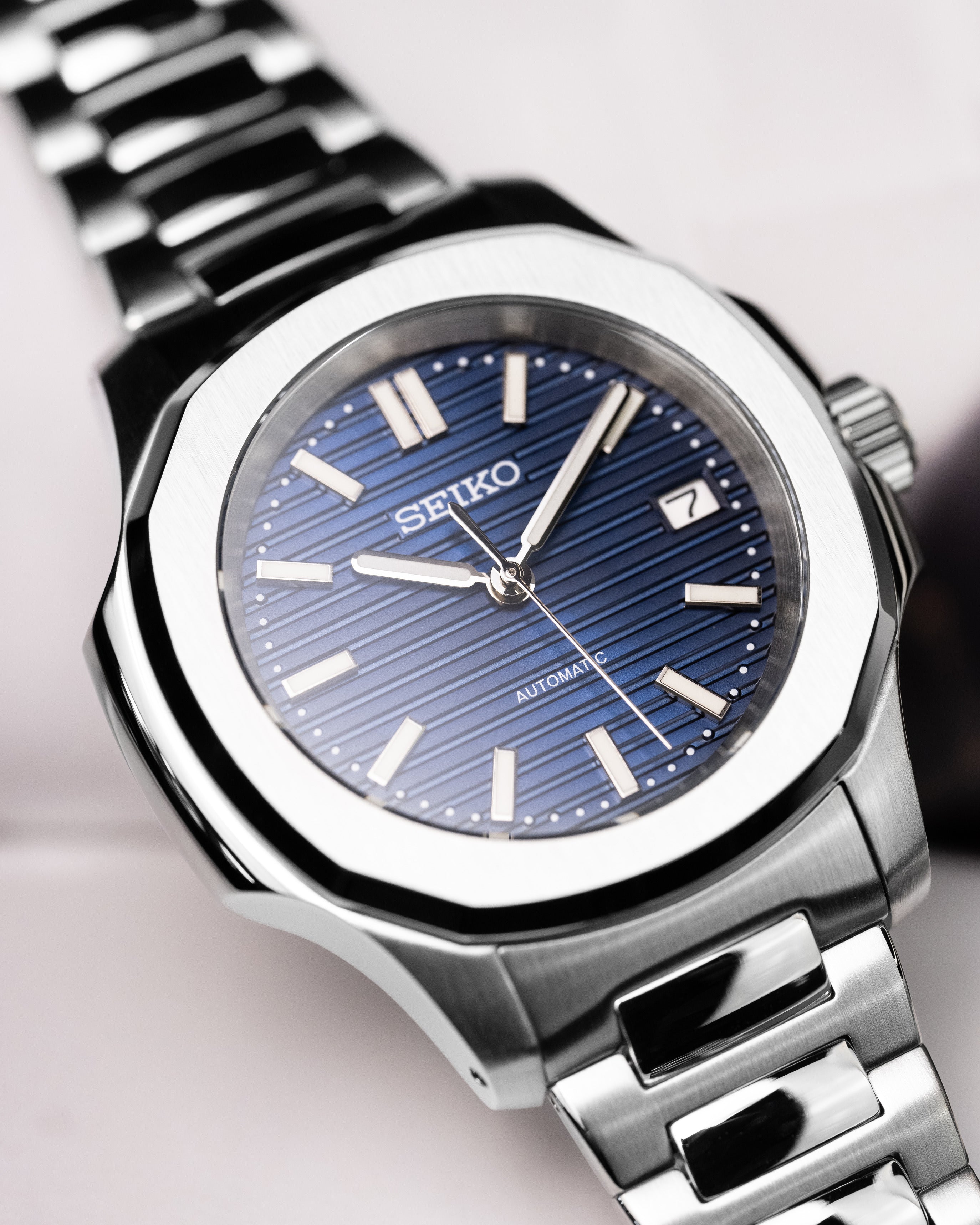 Custom Seiko Mod – With Nautilus Stainless Steel Case And Bracelet Textured Blue Dial Automatic Movement Date Display