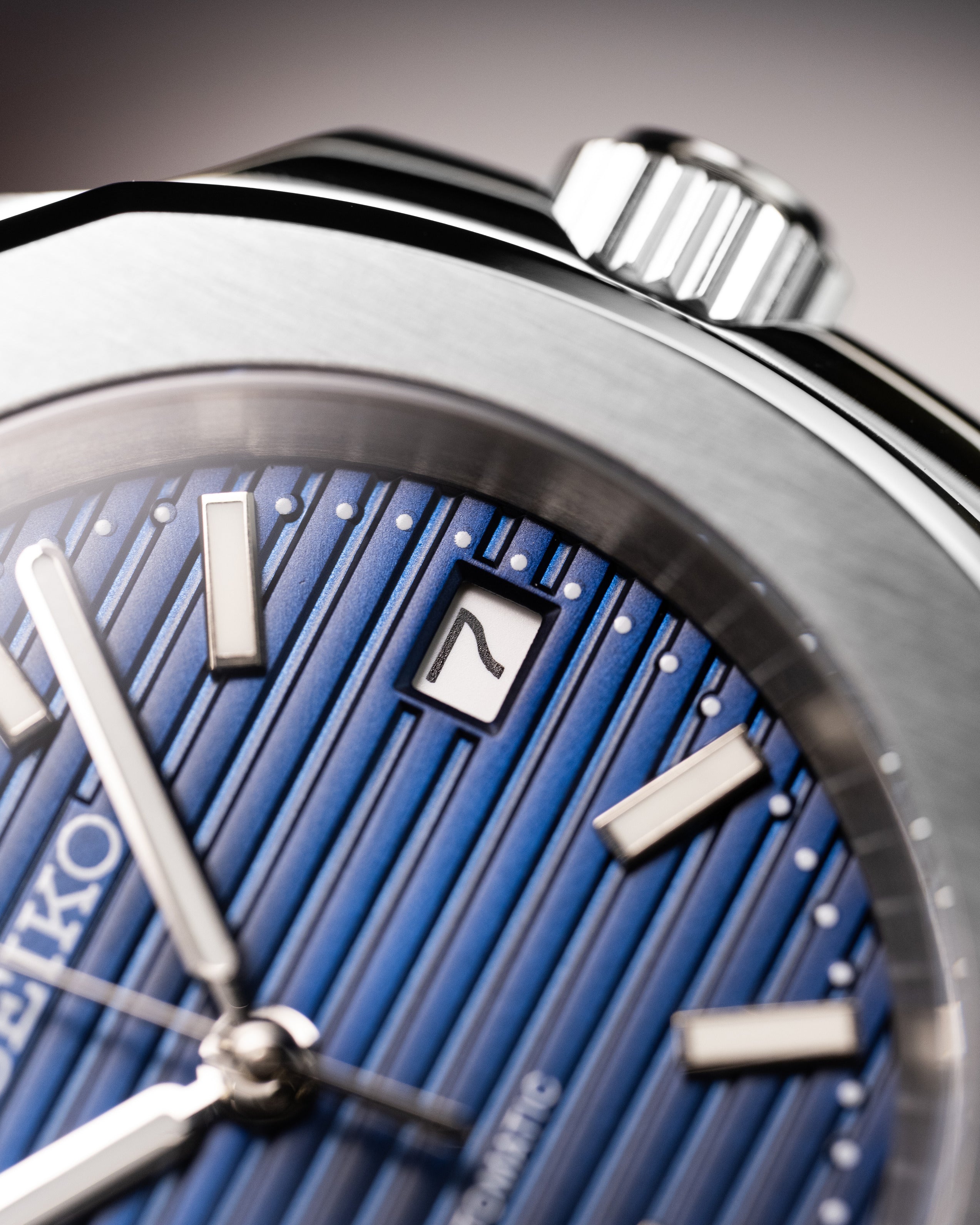 Custom Seiko Mod – With Nautilus Stainless Steel Case And Bracelet Textured Blue Dial Automatic Movement Date Display