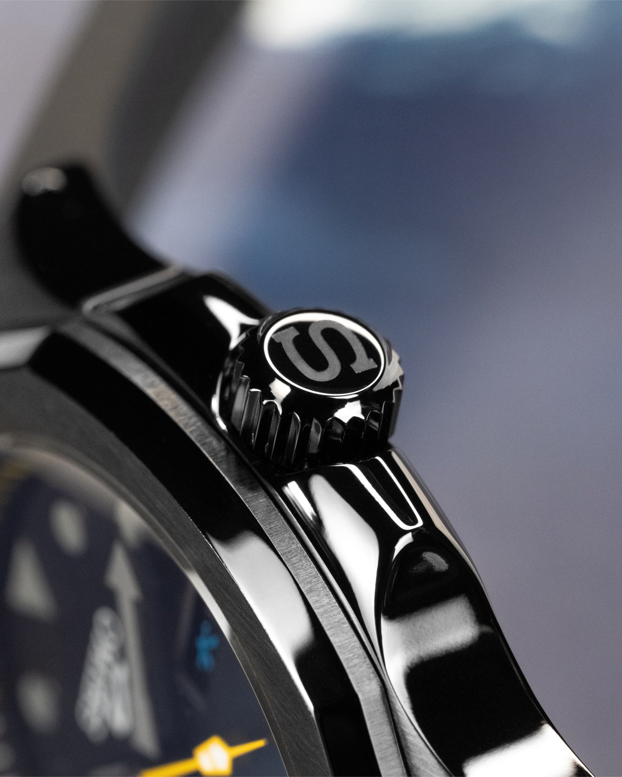 Custom Stealth Seiko 5 Mod – With Polished Black Nautilus Case Grey Indices Yellow Minute Track Yellow Second Hand And Black Rubber Strap