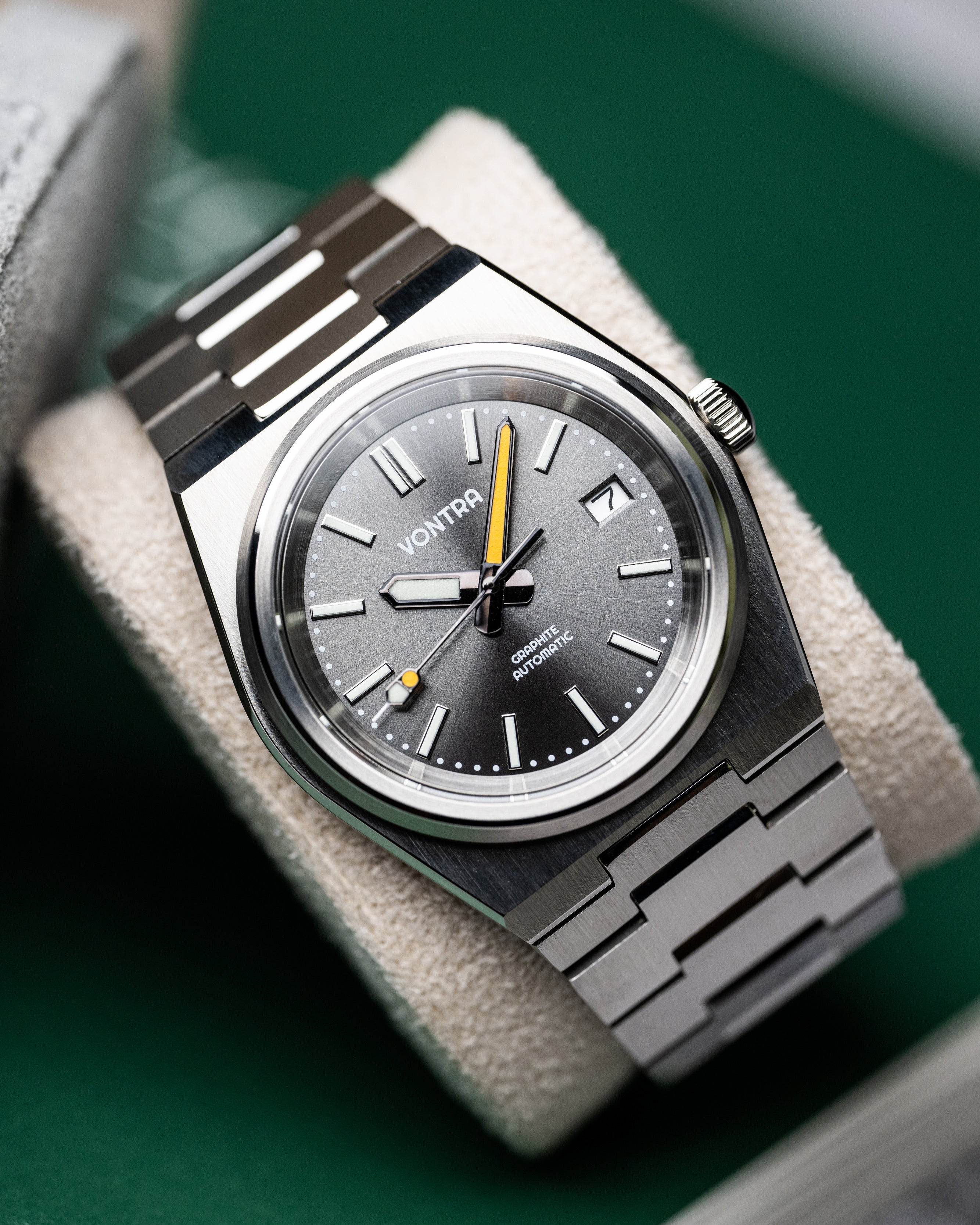 Graphite Zenith