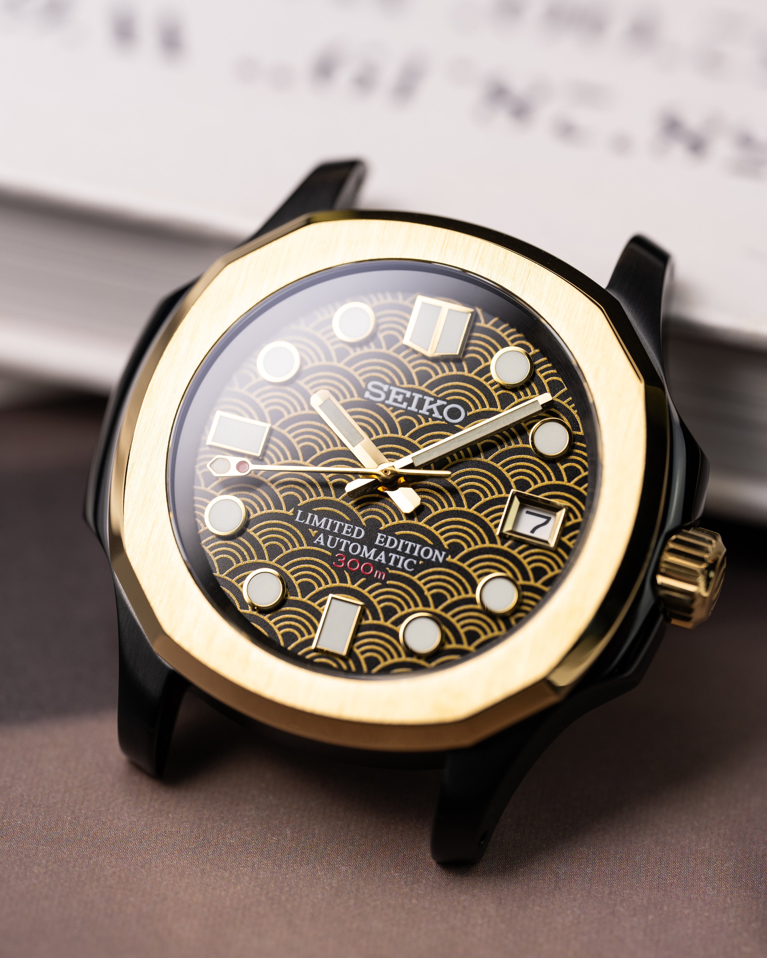 Limited Edition Custom – Seiko Mod With Gold Bezel Black Nautilus Case Gold Japanese Seigaiha Wave Pattern Dial Black Rubber Strap With Gold Clasp